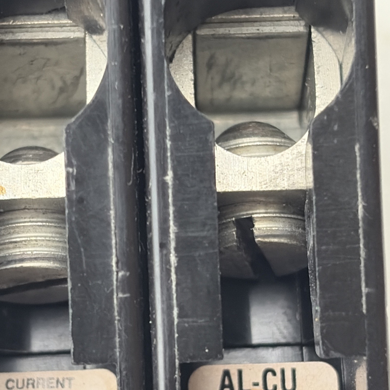 Cutler Hammer CHB360 60 Amp 3 Pole CHB Circuit Breaker Bolt On Metal Hook foot