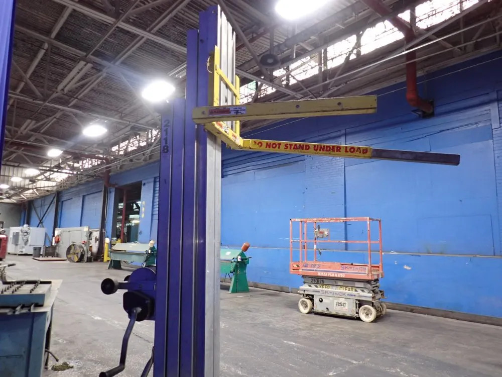 SUMNER MANUFACTURING CO 2118 CONTRACTOR LIFT 18 FT / 650 LBS 02260540009