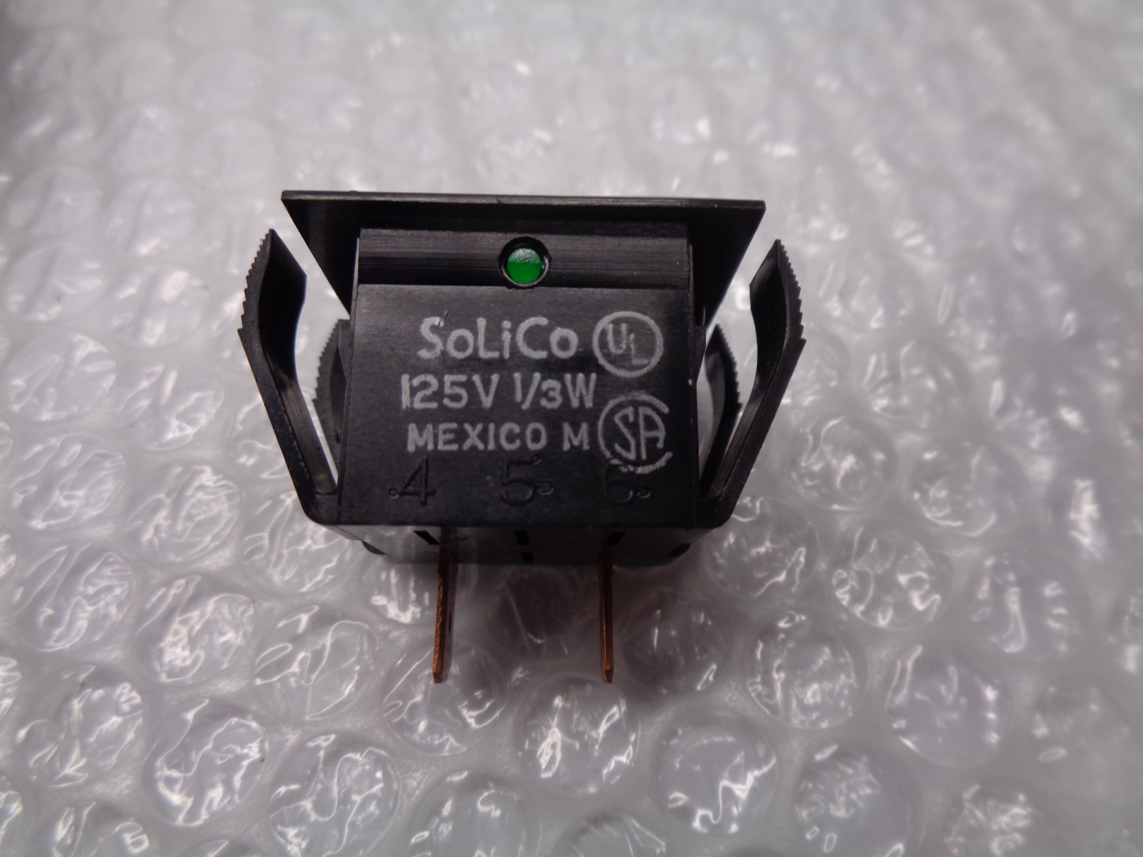 SOLICO 125V1/3W INDICATOR LIGHT GREEN LOT OF 3 NSNP