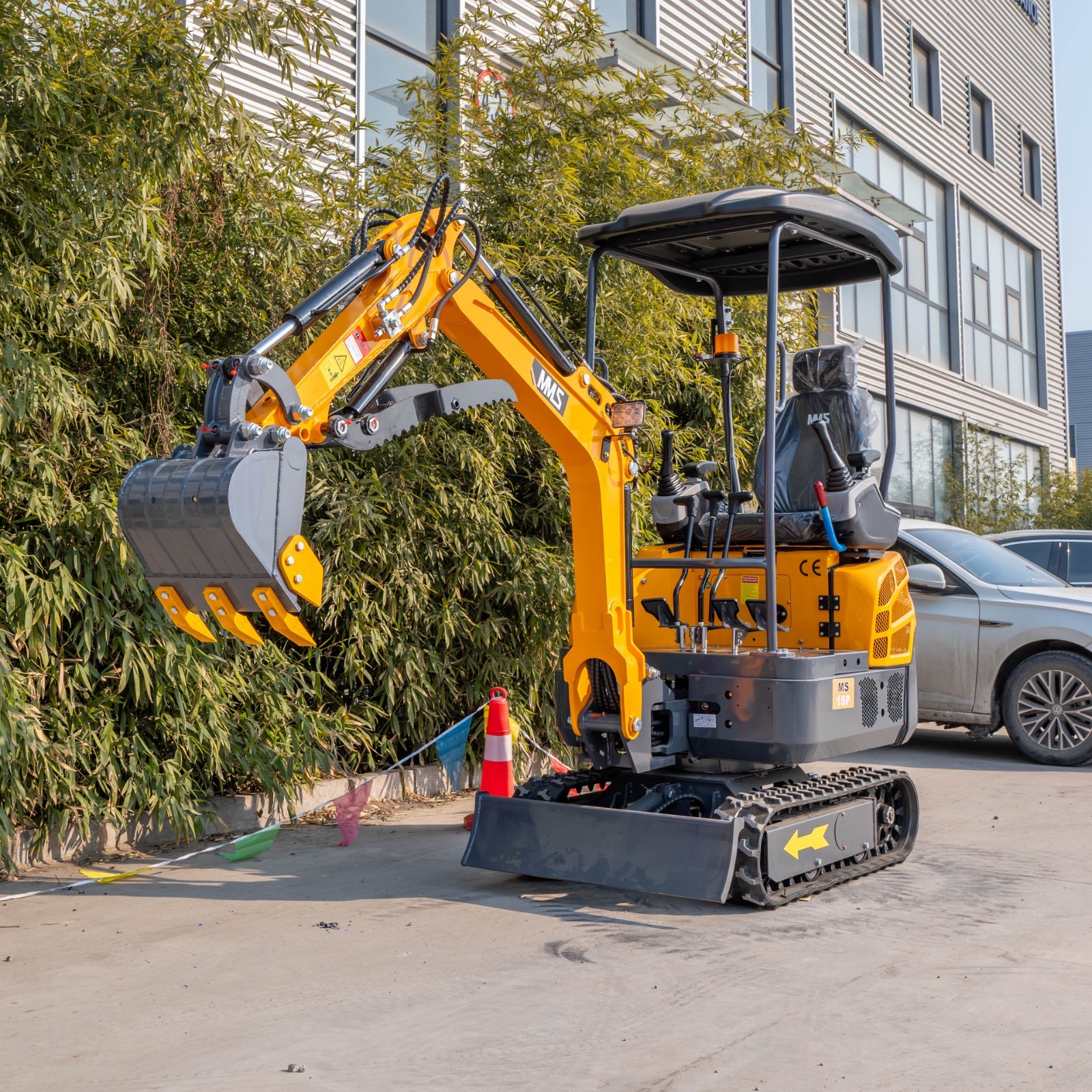 FREE SHIP 1.6Ton 2Ton Mini Excavator EPA B&S Engine Tracked Crawler Digger