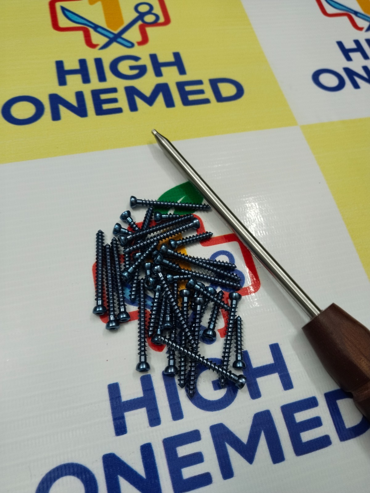 3.5MM Cortical Screws 12MM To 60MM Titanium 221 Pieces Set High Quality