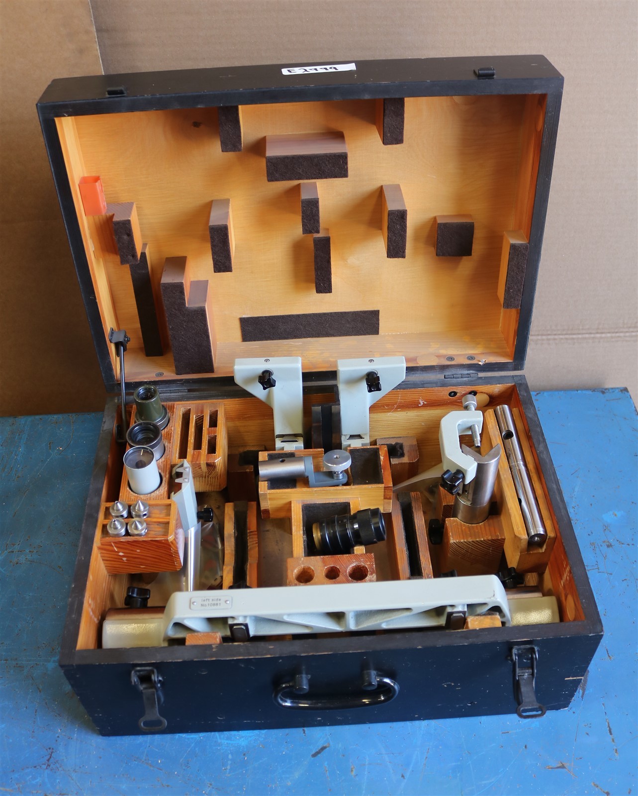 Carl Zeiss Jena comparator Or Microscope Acessory Kit ? – – – E2999