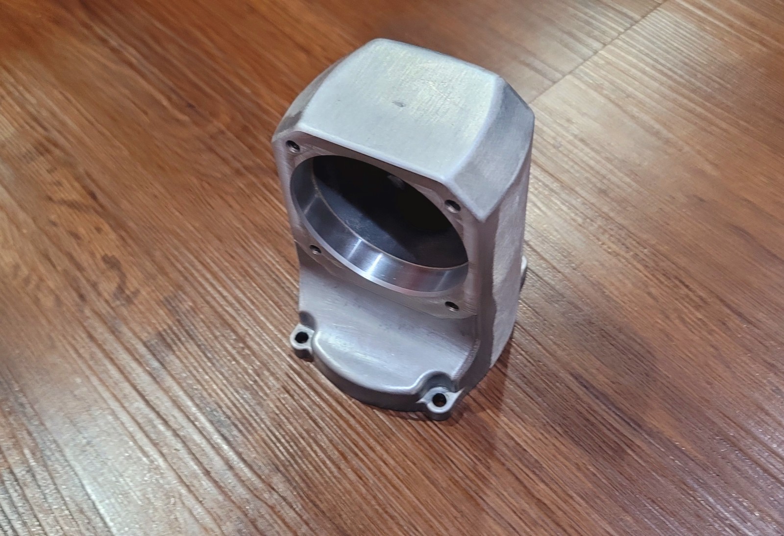 Milwaukee GEARCASE FOR 2807-20 1/2″ M18 FUEL Right Angle Drill 14-30-2740
