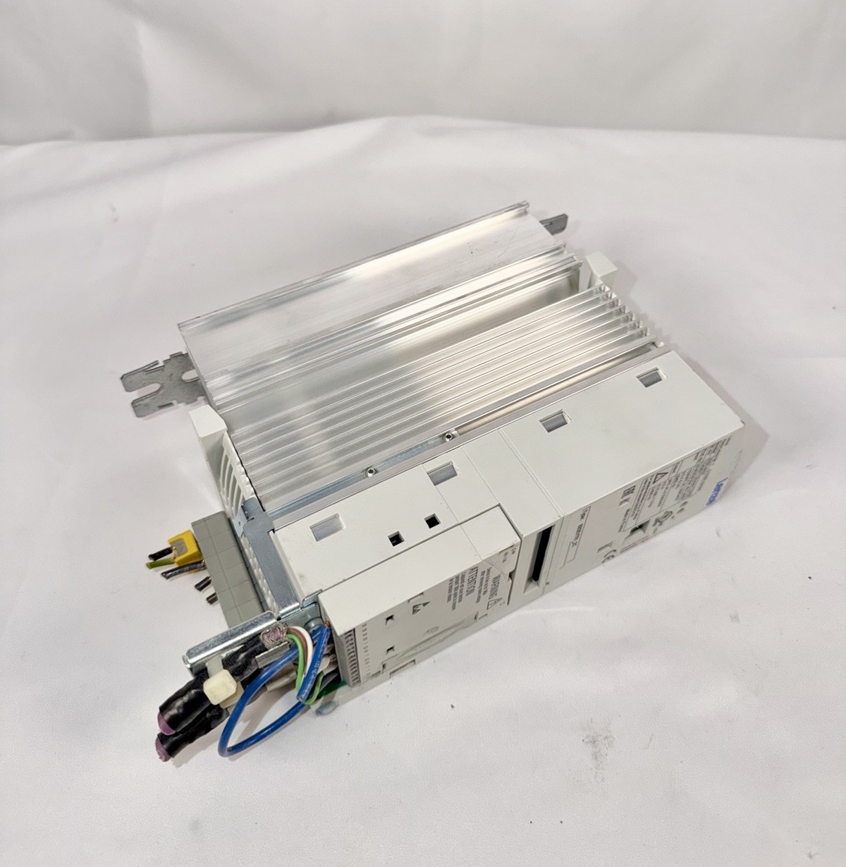 LENZE 8200 VECTOR VARIABLE INVERTER DRIVE E82EV751_2C