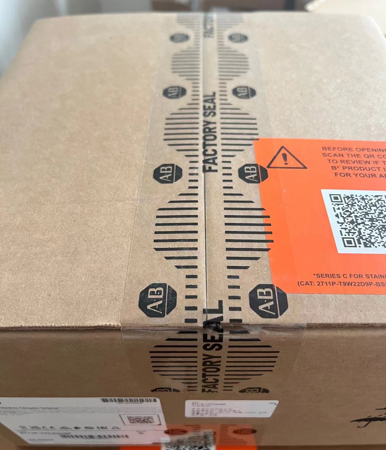 2711P-T7C22D9P B PanelView Plus 7Graphic Terminal New Sealed Display Power 24DC