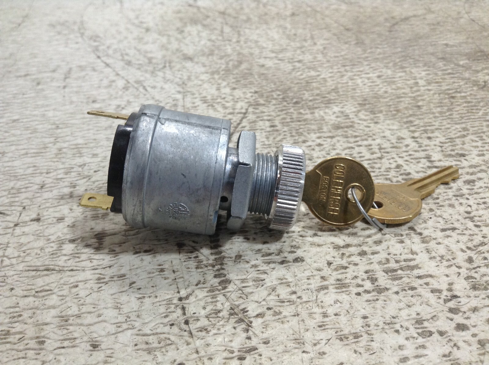 Ezgo TXT 608810 Golf Cart 2 Position Maintained Ignition Key Switch New (TSC)