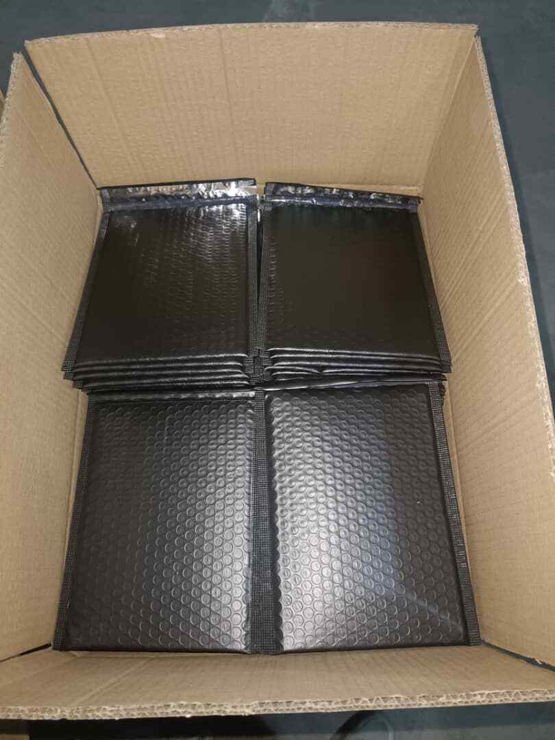 Pick! 10-2000 Poly Bubble Envelopes 6×10″ #0 Colored Metallic Glamour Mailers