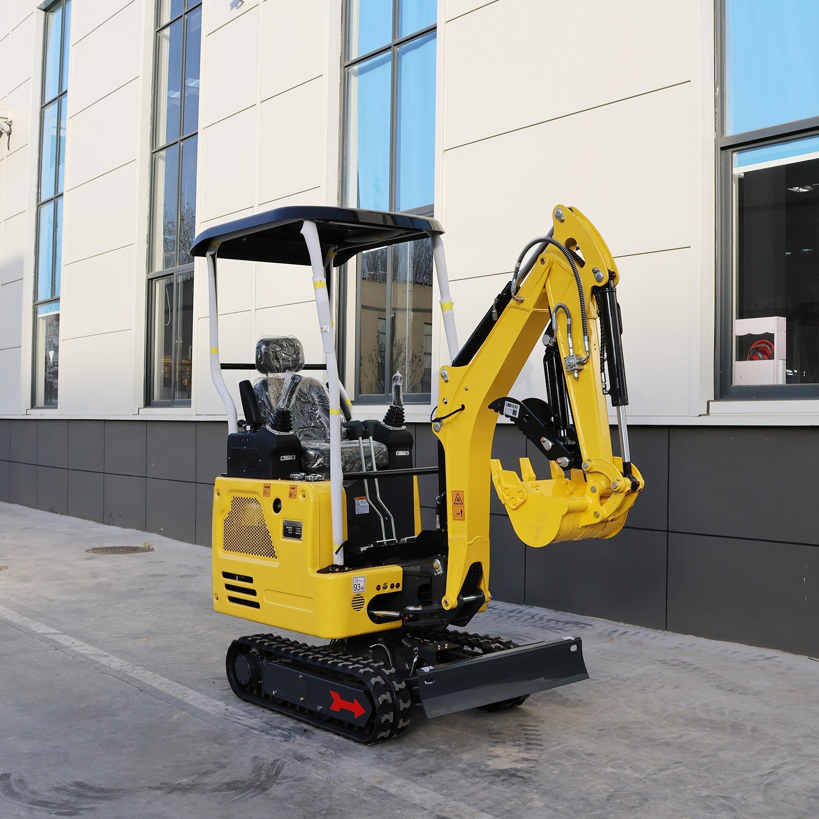 Mini Excavator 1.8 Ton Kubota D722 Crawler Swing Boom Expandable Track Free Ship