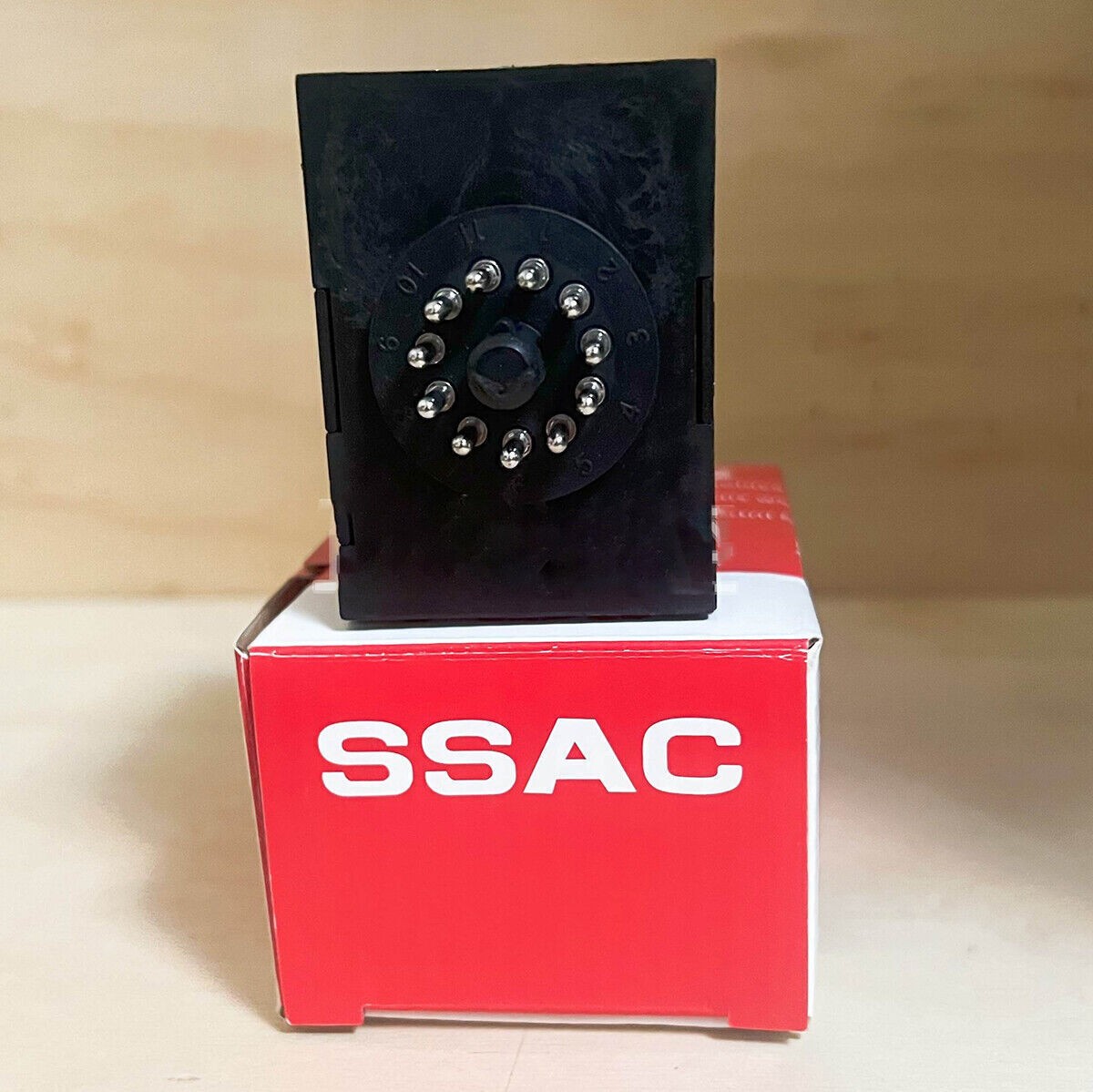 1PC New In Box ABB TRB24D10Y10 Time Delay Relay 24VDC-