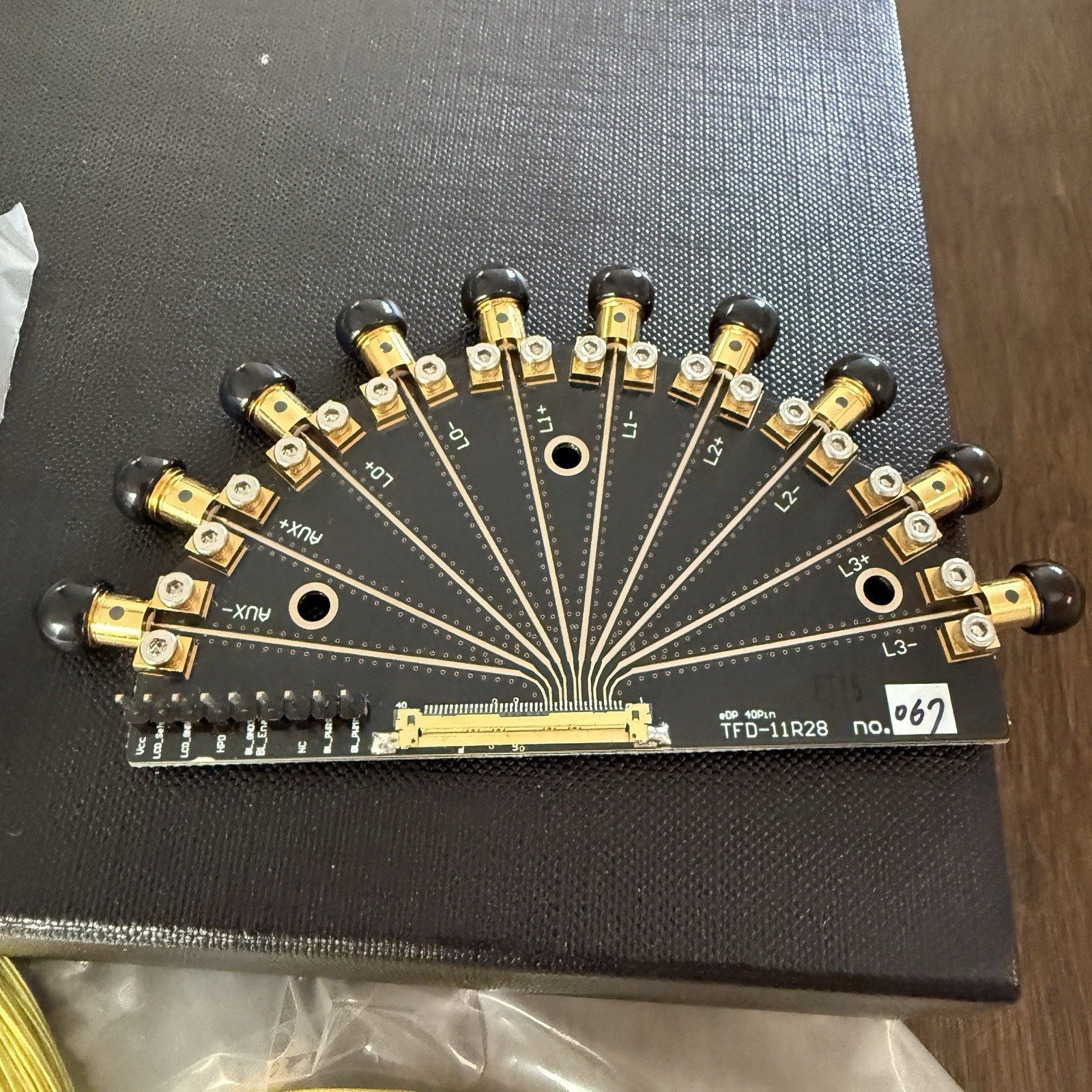Luxshare-ICT Display Port eDP Receptacle TFD-11R28 ( 2 Test Boards + 4 cables )