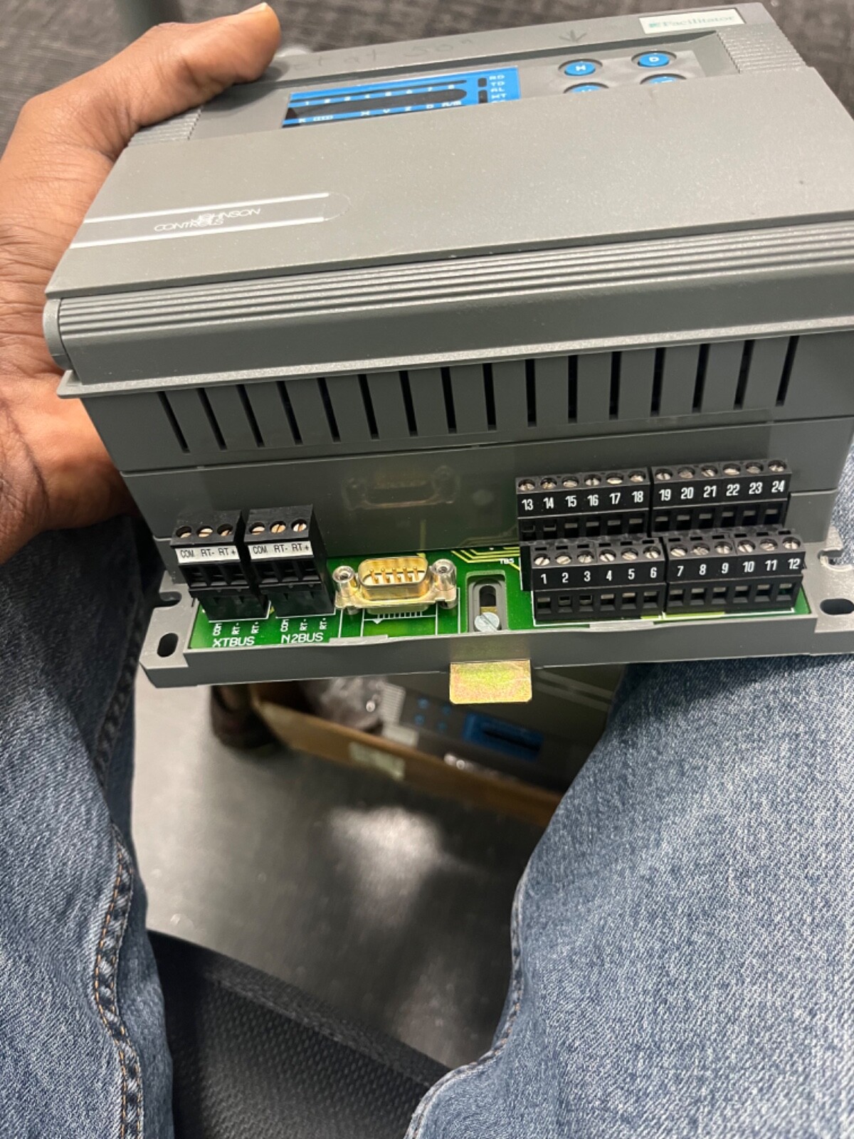 Johnson Controls FA- Dx-9100-8454 Facilitator Rev J