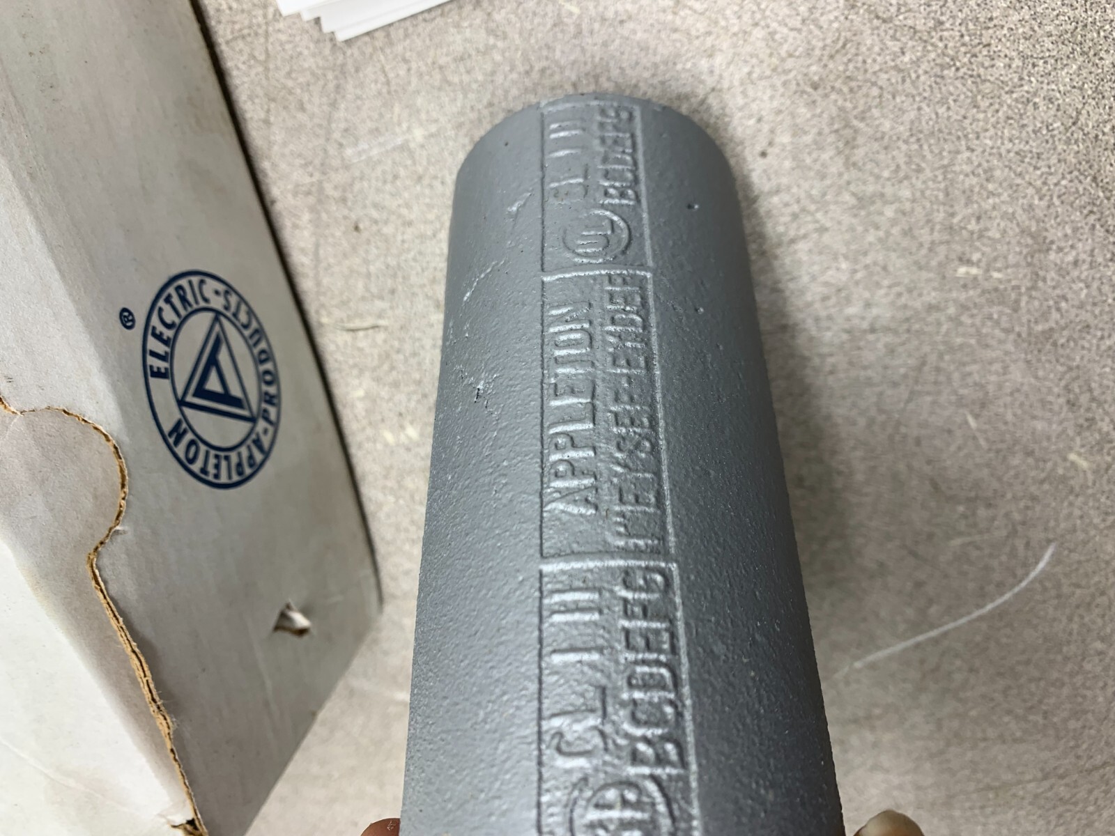 NEW IN BOX EGS APPLETON 1″ MALL IRON SEALING FITTING CONDUIT EYSEF100