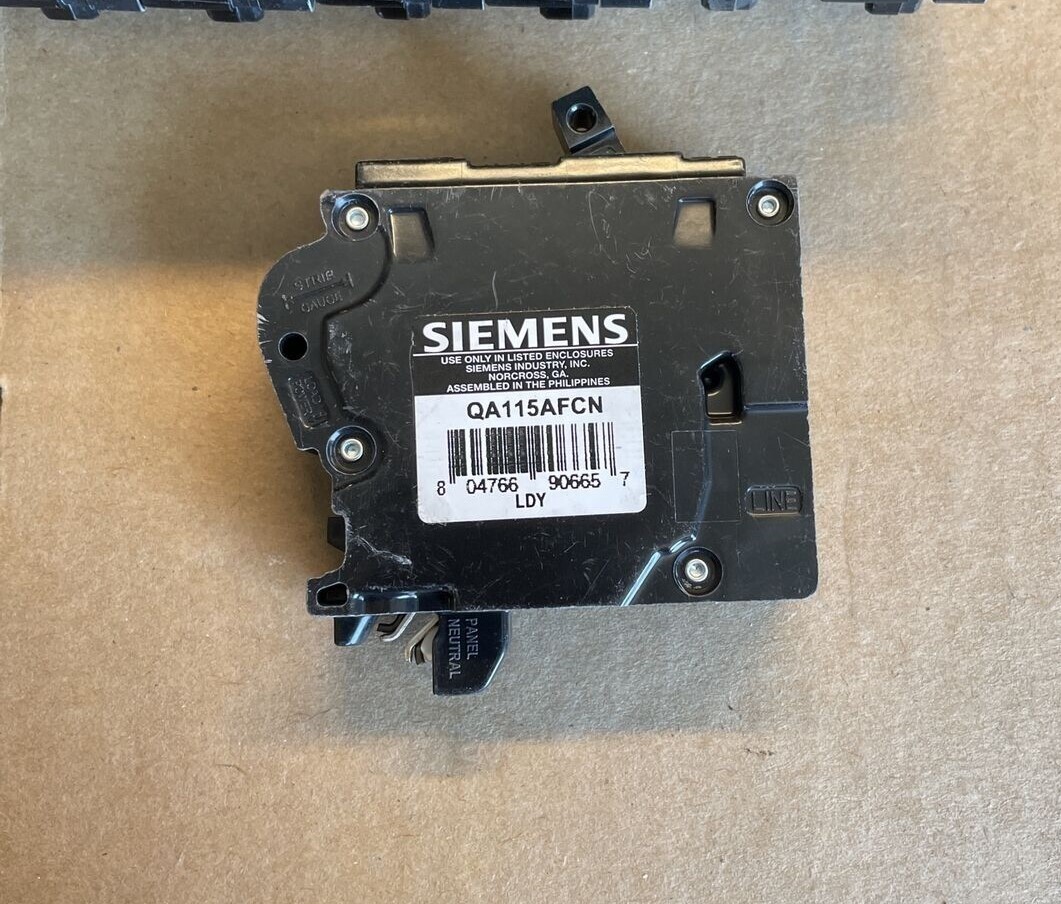10 x SIEMENS QA115AFCN 15A 15A AFCI PLUG ON NEUTRAL NO PIGTAIL WIRE NEW