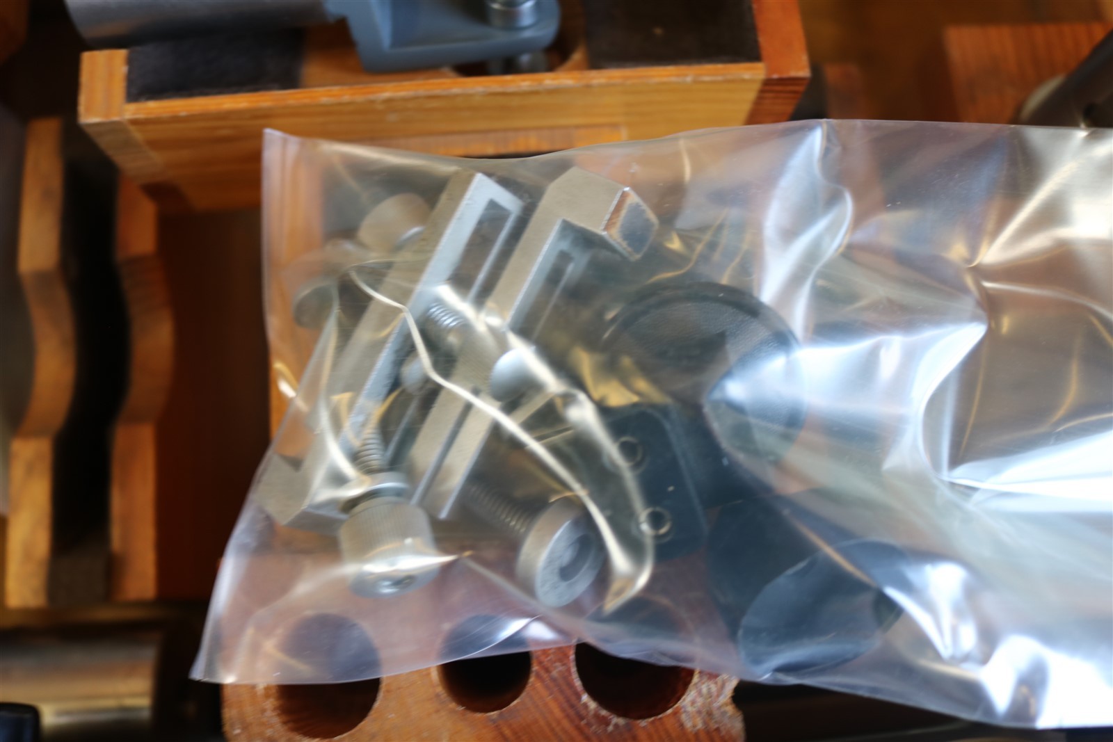 Carl Zeiss Jena comparator Or Microscope Acessory Kit ? – – – E2999