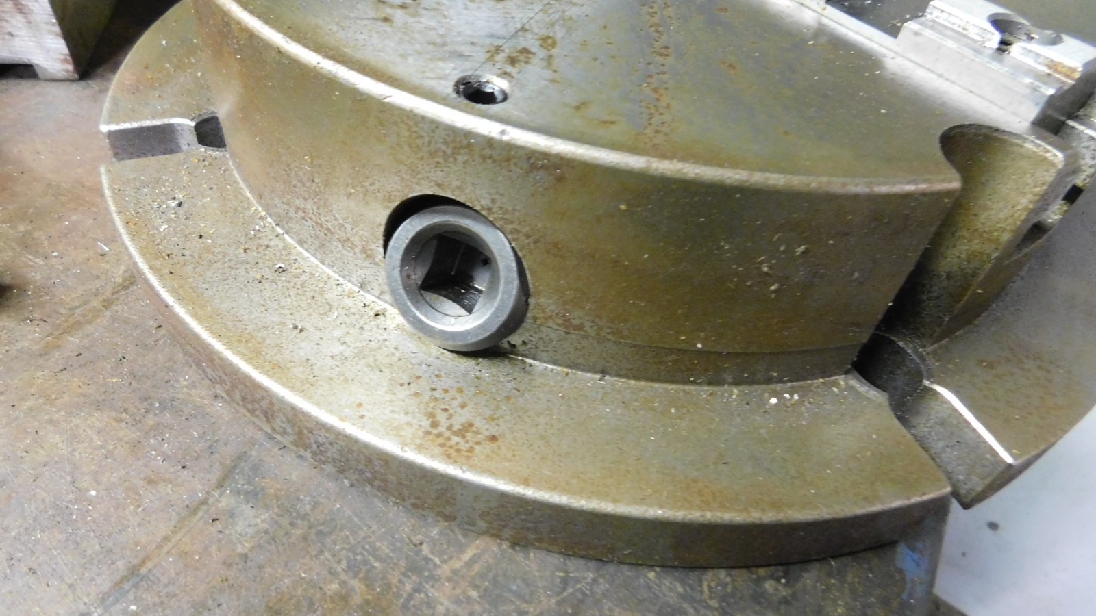 NBK Super Thin Round 3 Jaw Chuck