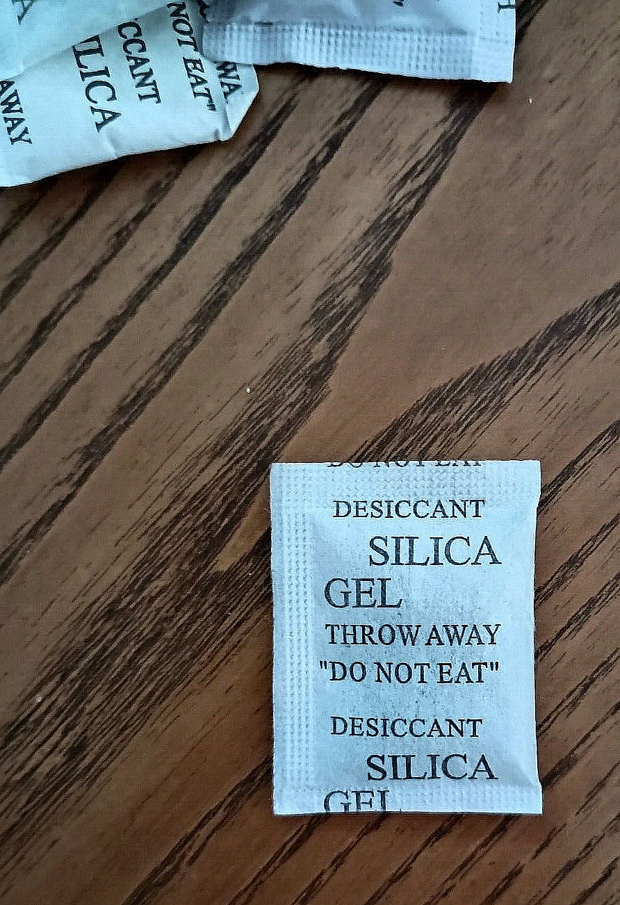 60 Packets 5g Grams Silica Gel Desiccant Pack Moisture Absorber Reusable