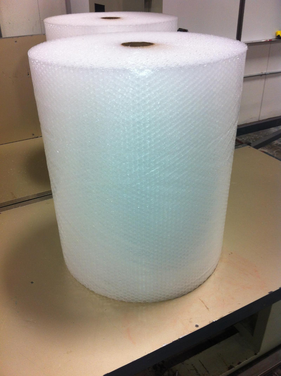 3/16″ Small Bubble Cushioning Wrap Padding Roll 350′ x 24″ Wide 350 FT