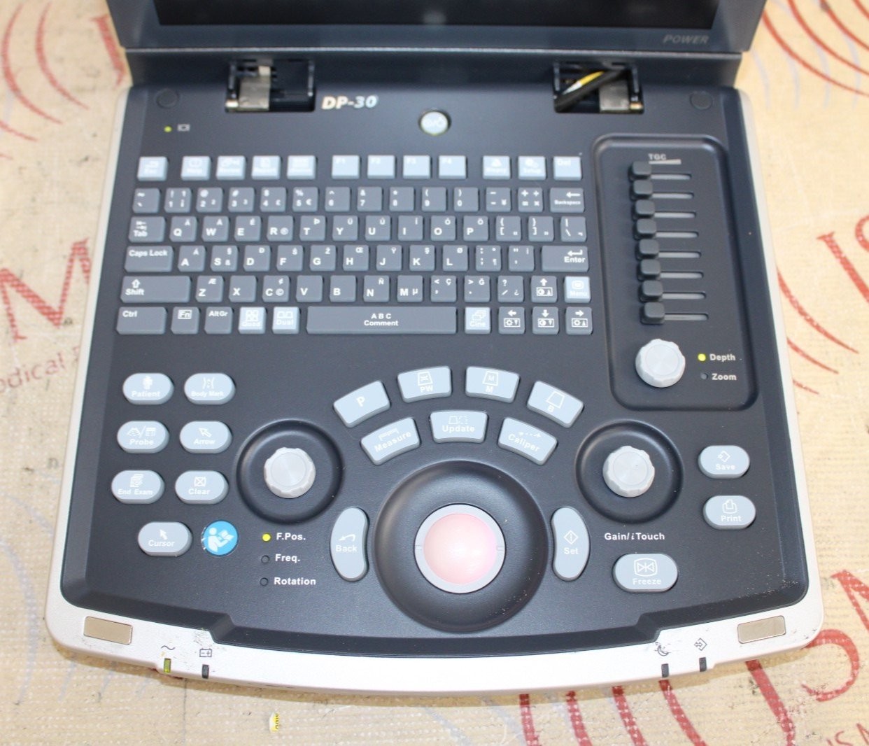Mindray DP-30 Portable Vet Ultrasound (cracked screen&missing back casing) AS IS