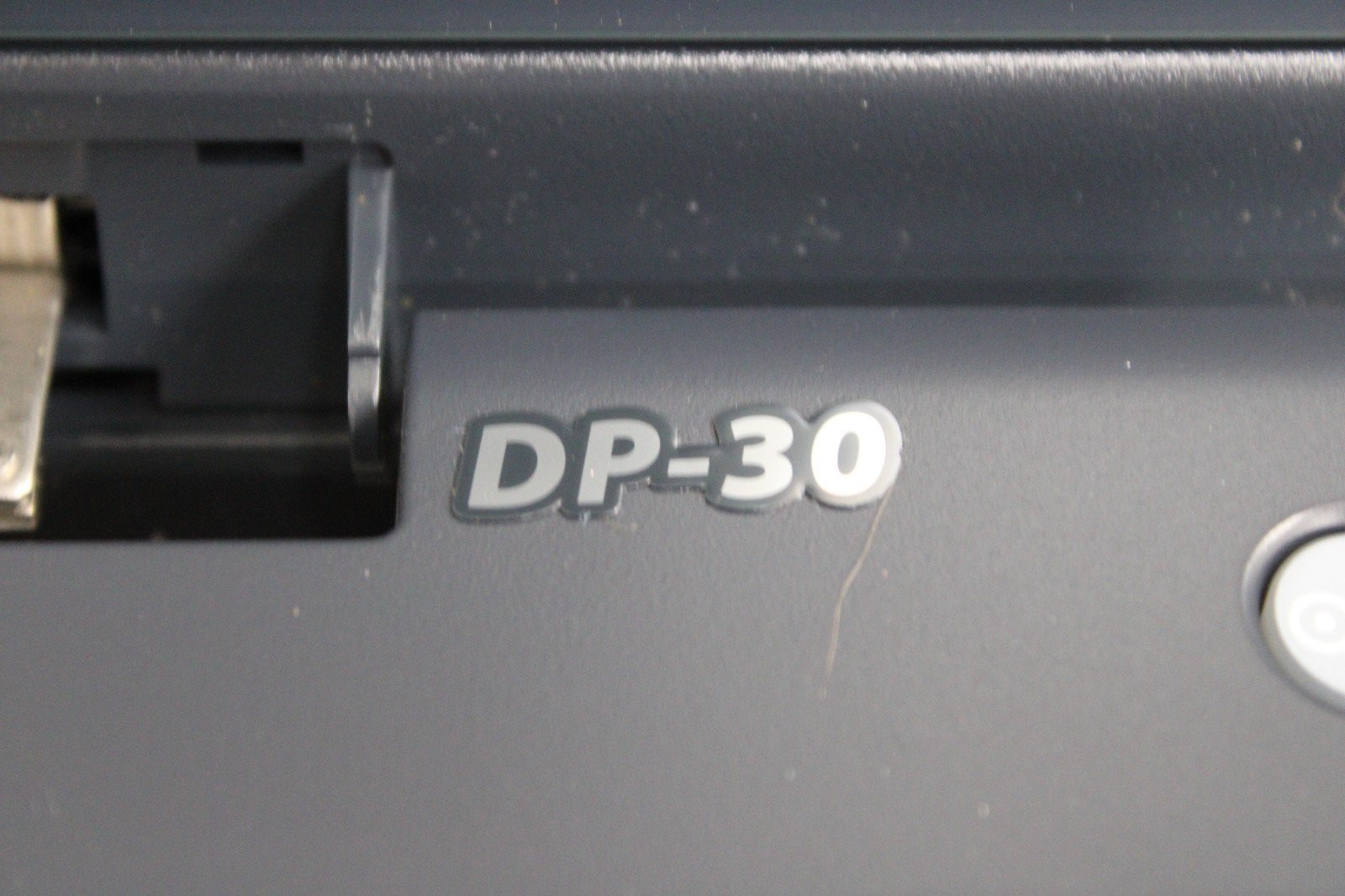 Mindray DP-30 Portable Vet Ultrasound (cracked screen&missing back casing) AS IS