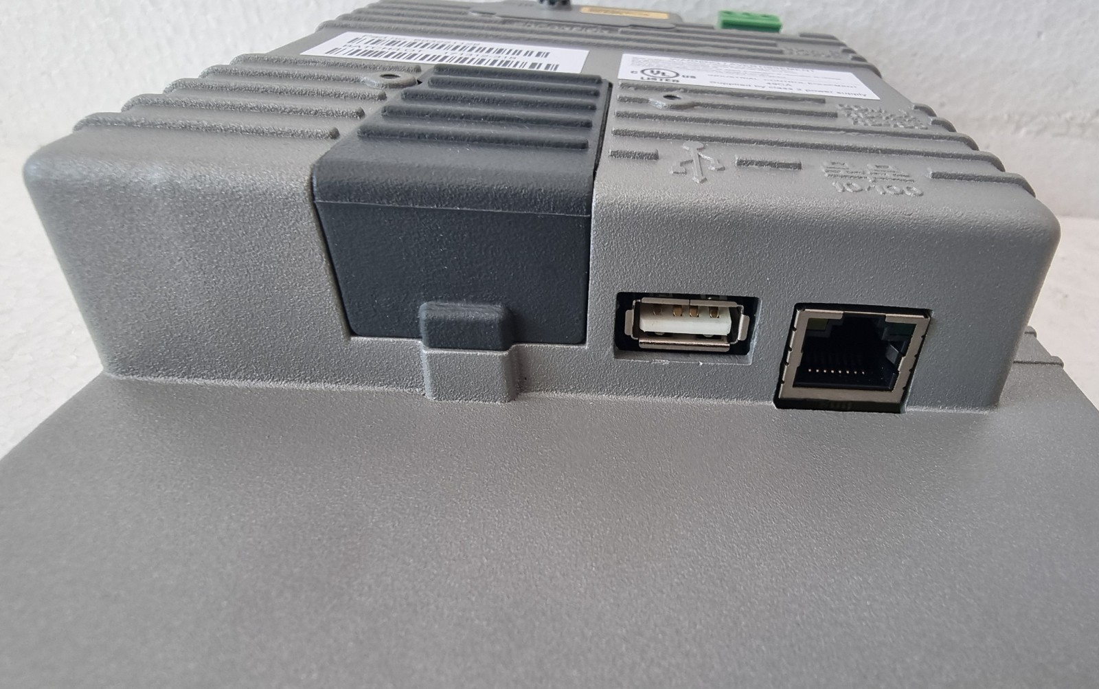 BEIJER ELECTRONICS E1061 TYPE : 07907C 24VDC HMI DISPLAY
