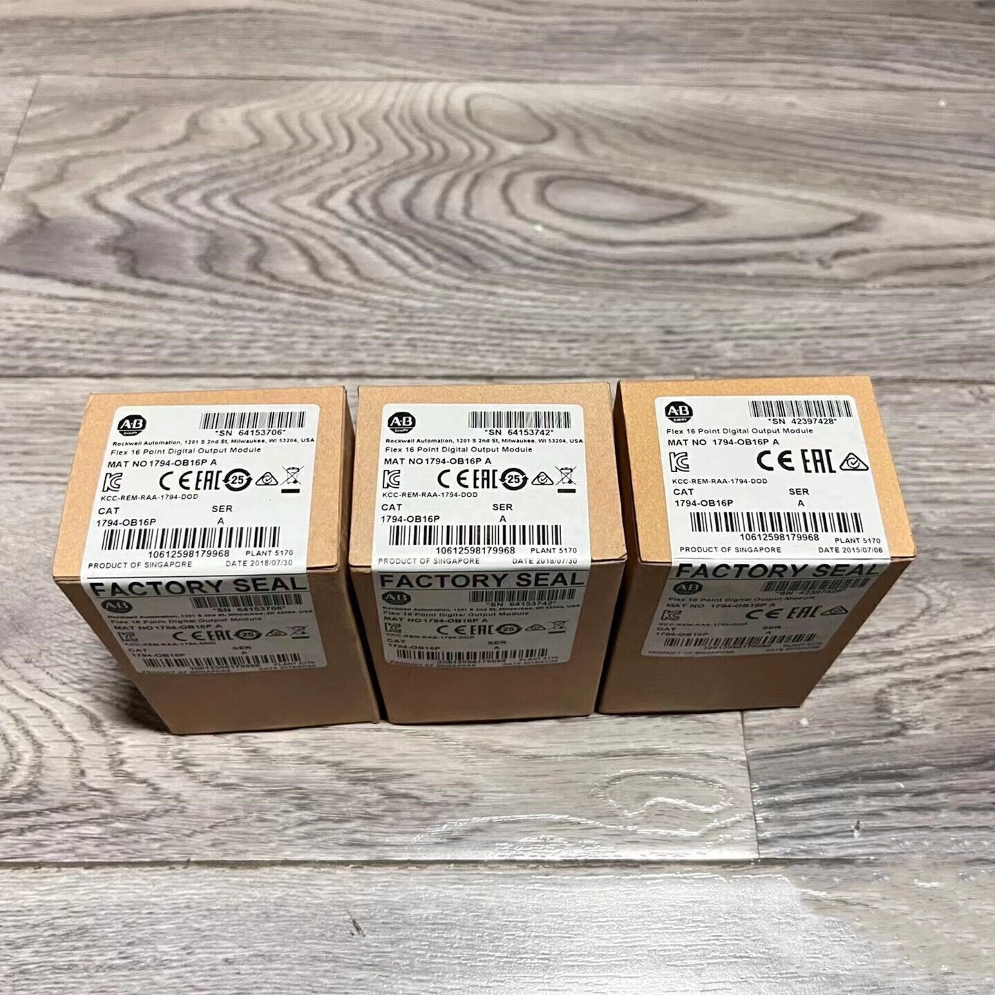 AB 1794-OB16P SER A Flex 16 Point Digital Output Module AB 1794OB16P