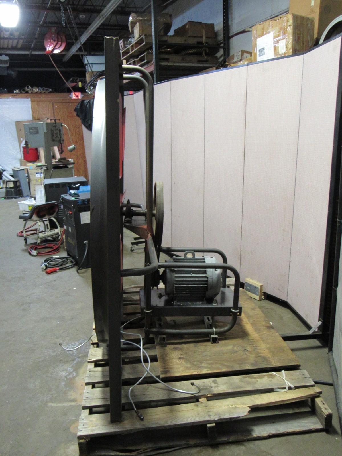 Dayton 60″ Belt Driven Exhaust Fan 6 Blade 66″X66″ Frame 10Hp 3Ph 230/460V 3C224