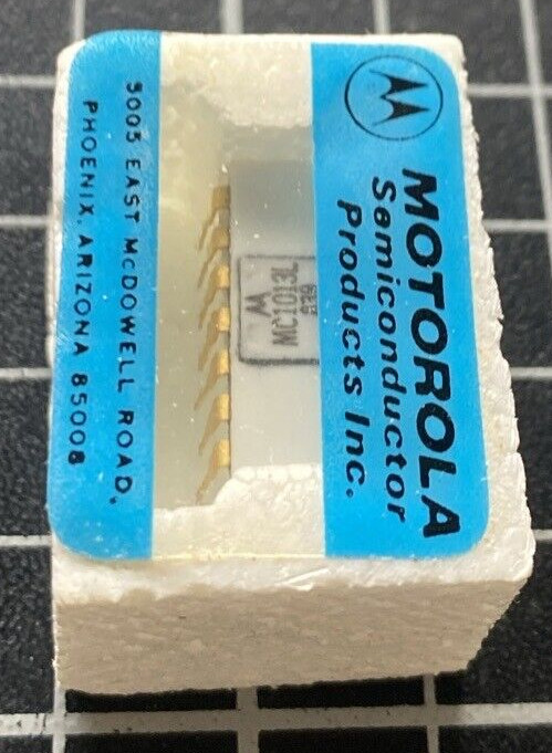 Motorola MC1013L AC-Coupled J-K Flip-Flop IC Gold MECL II 85 MHz