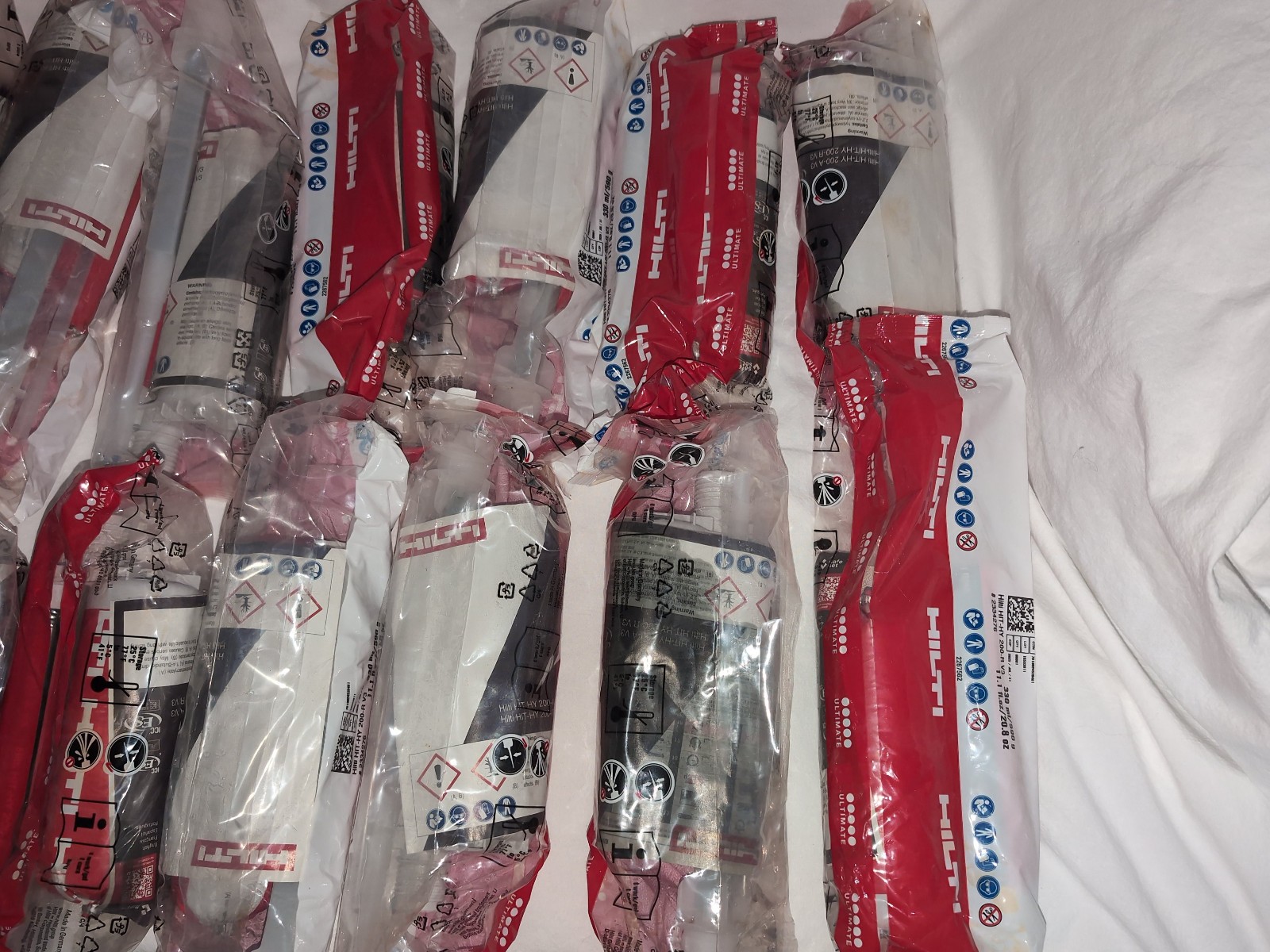 15 tubes of Hilti HIT-HY 200-R V3 Epoxy Adhesive 11.1 fl. oz.