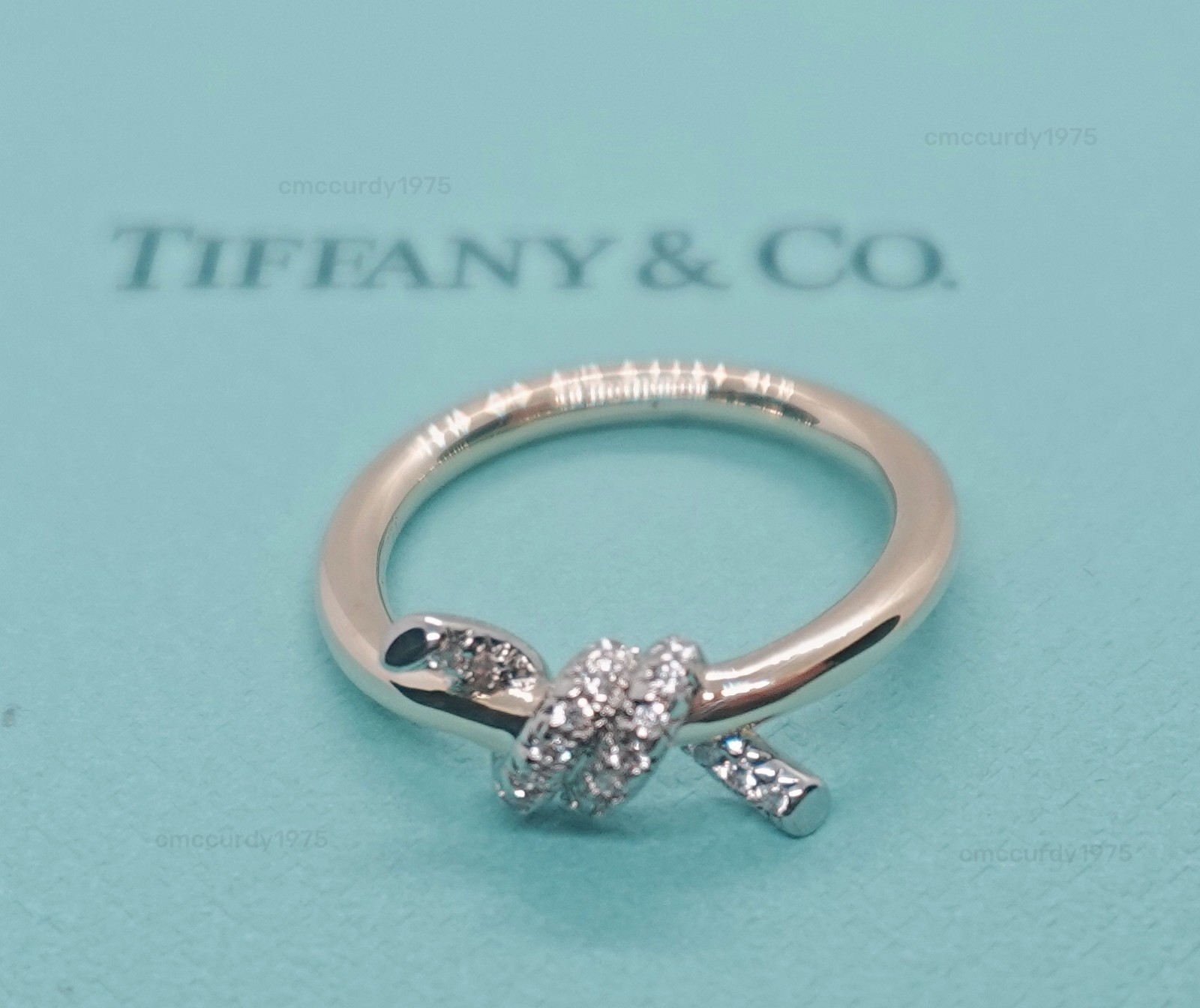 Gift.Tlffany&co.Knot Ring in 18k Yellow Gold 0.05 CTW size 7