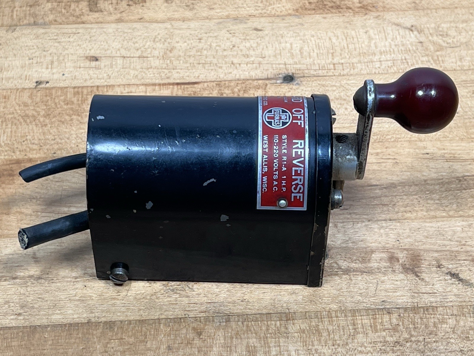 Furnas R1-A Reversing Drum Power Switch – 1 HP – 110-220 Volts AC – Made In USA