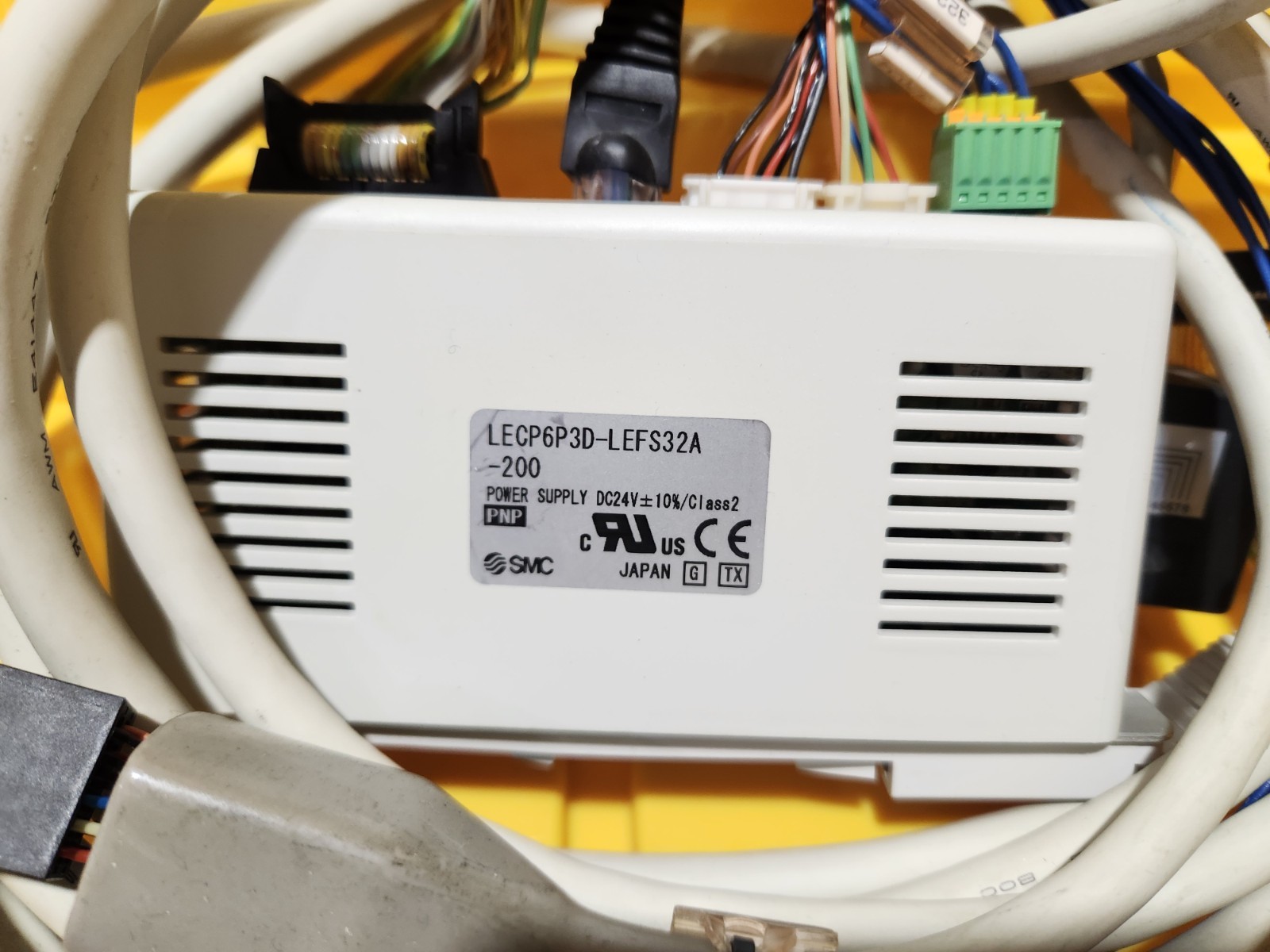 Electric Actuator SMC LEFS32A-200-R58P30 Electric Slider W/ Driver & Cables