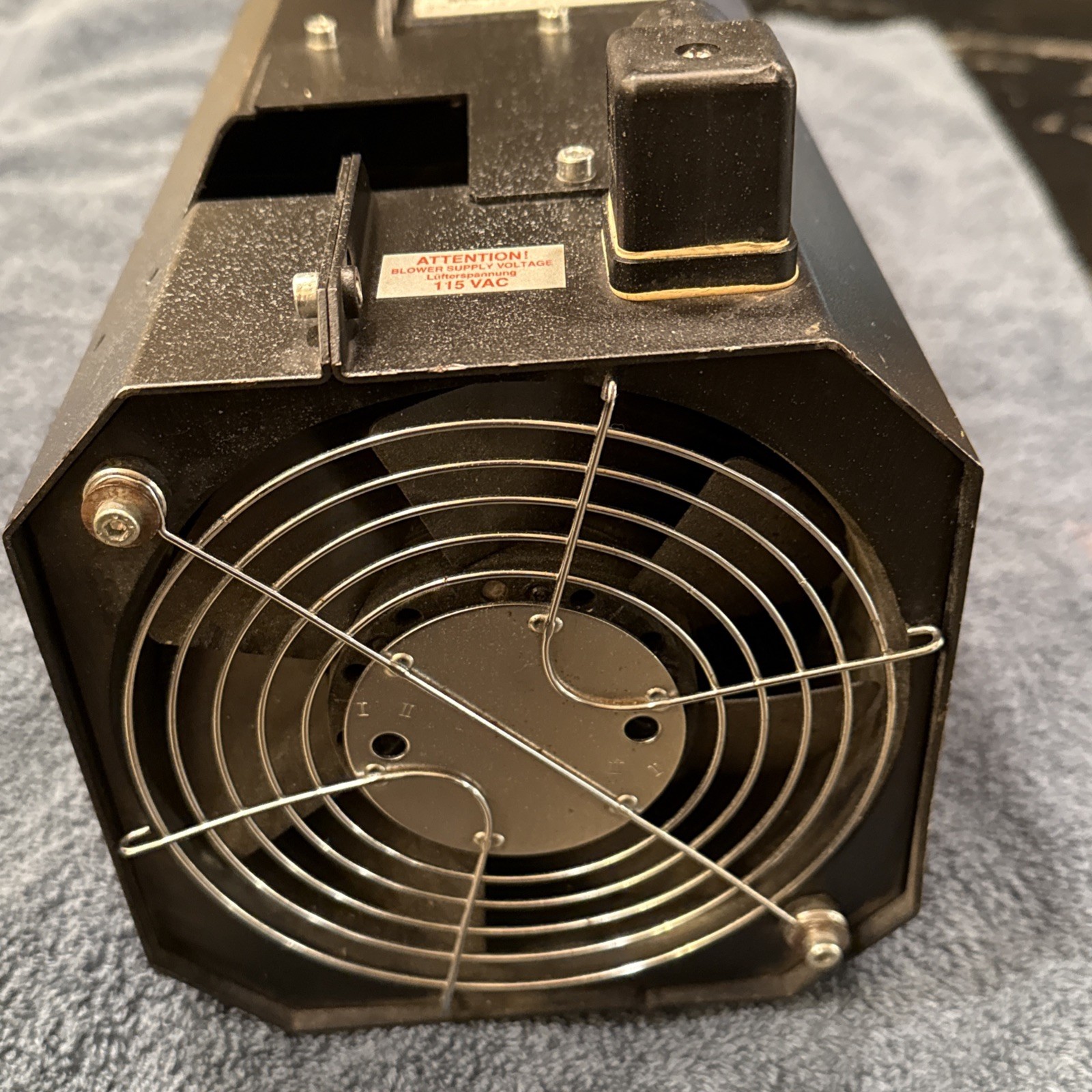 Indramat MAC090C-2-KD-4-C/110-A-1/DI520LV/S001 Servo Motor W/ Fan LEM-AB090X241