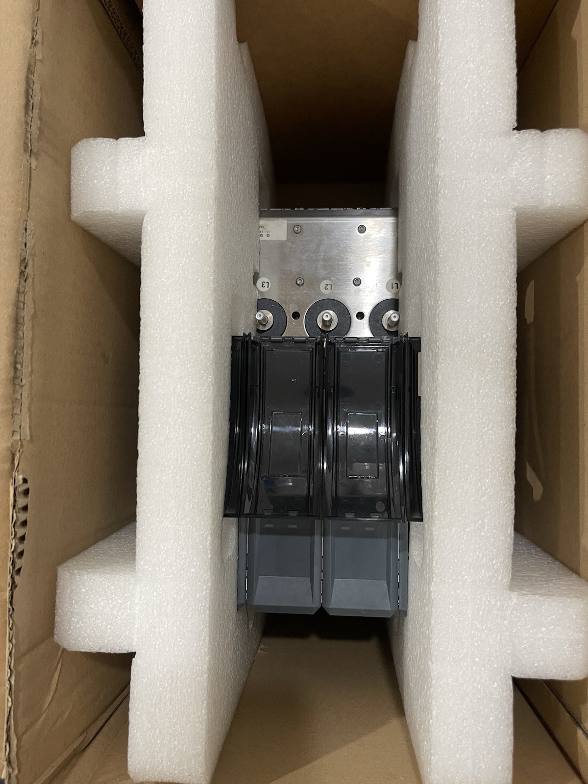 8BVP0880HC00.008-1 NEW B&R Servo Drive US Stock Expedited Ship