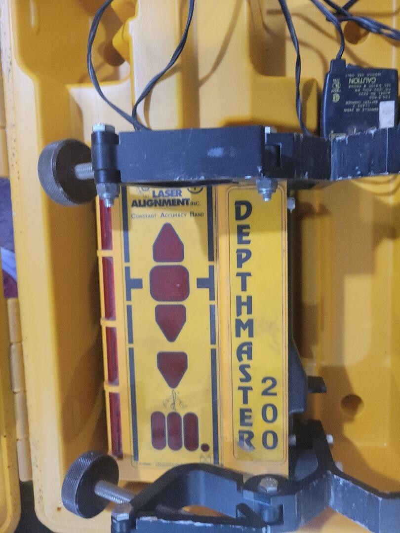 Depthmaster 200r Excavating Needs battery