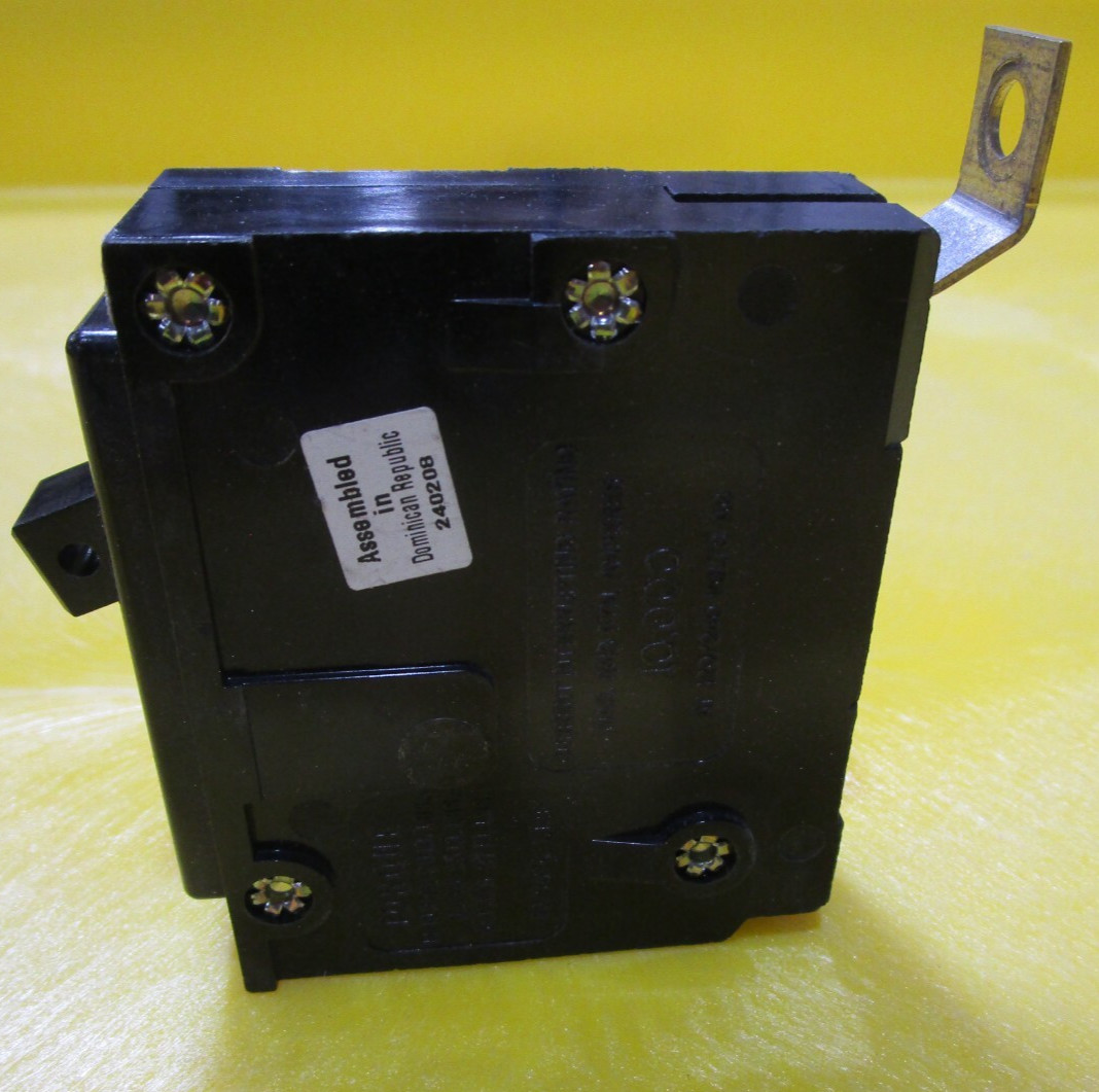 Cutler-Hammer BAB1020 20 amp 1-Pole Bolt on 120/240 VAC Circuit Breaker