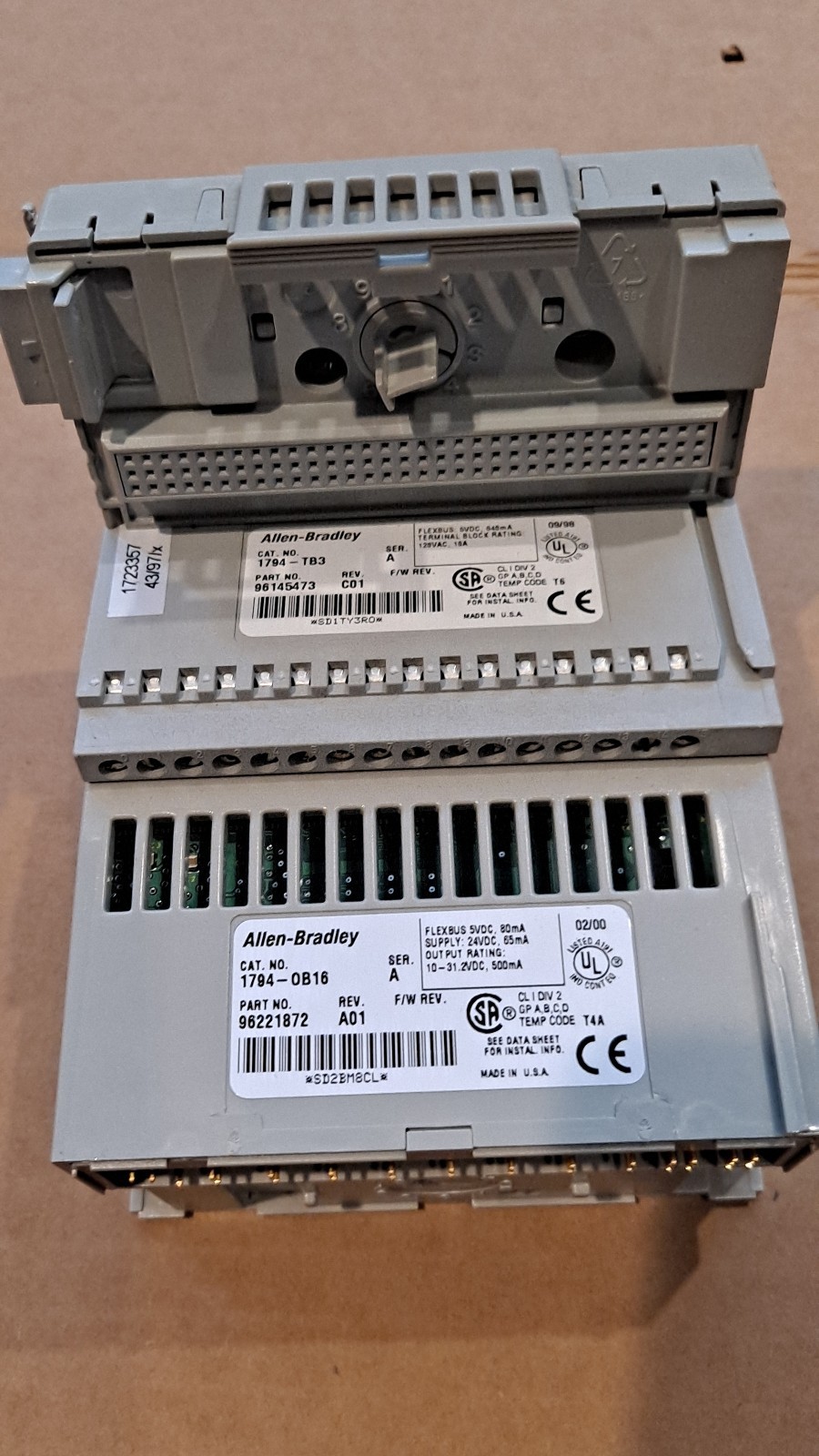 Allen Bradley 1794-OB16 Series A Flex Output Module