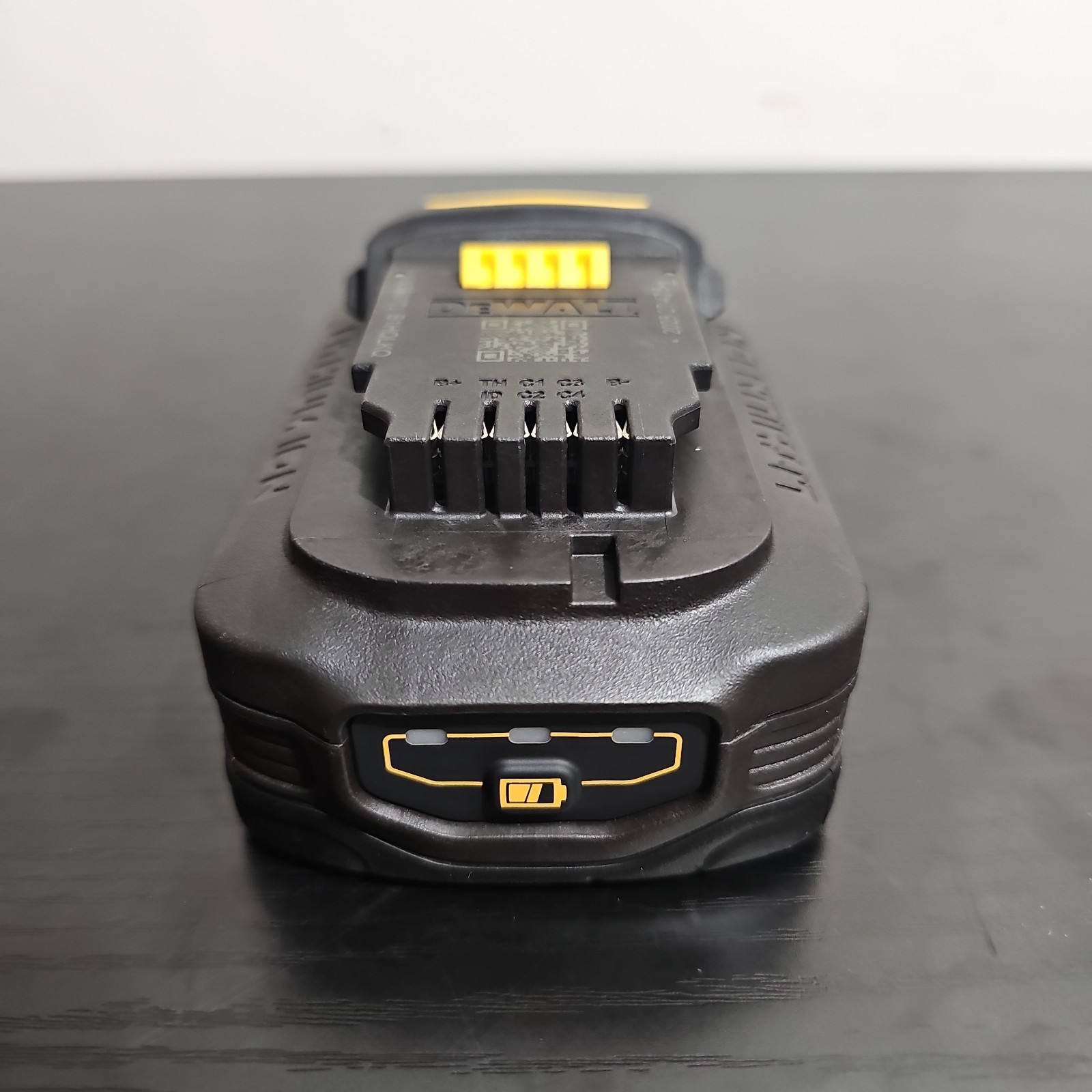 DeWalt Battery 5AH Powerstack Oil-Resistant DCBP520G 20V MAX XR NEW