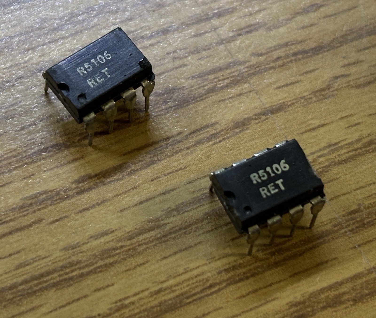 LOT OF 2 Reticon RET R5106 Analog Delay IC