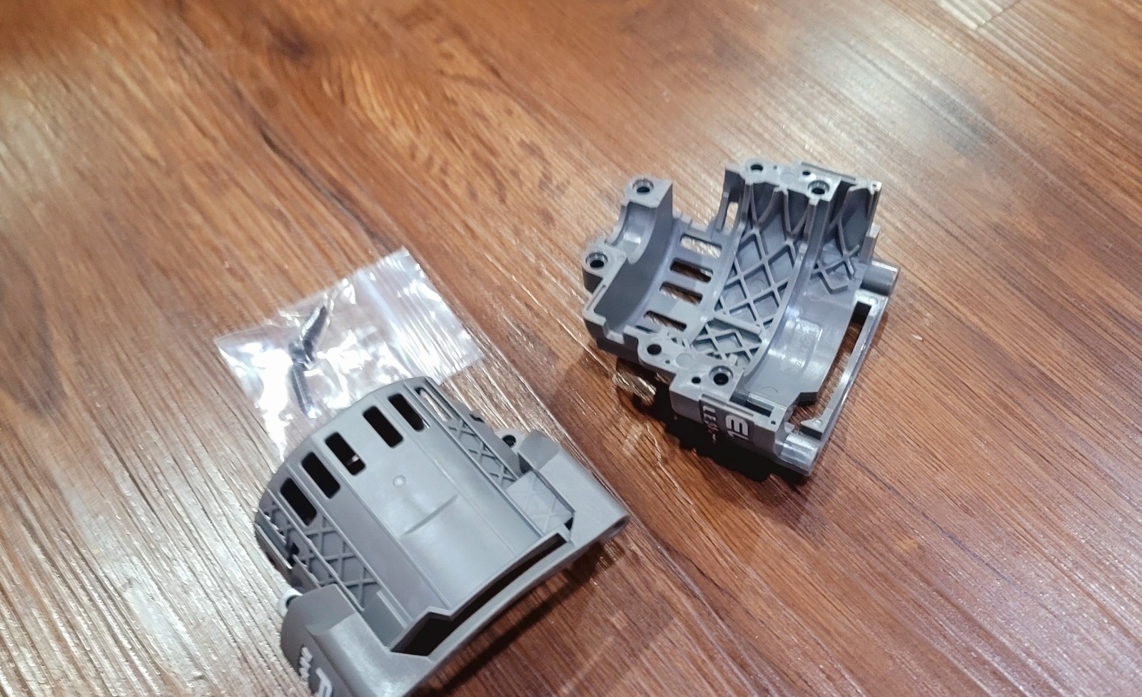 Milwaukee MOTOR HOUSING FOR 2807-20 1/2″ M18 FUEL Right Angle Drill 23-16-1055