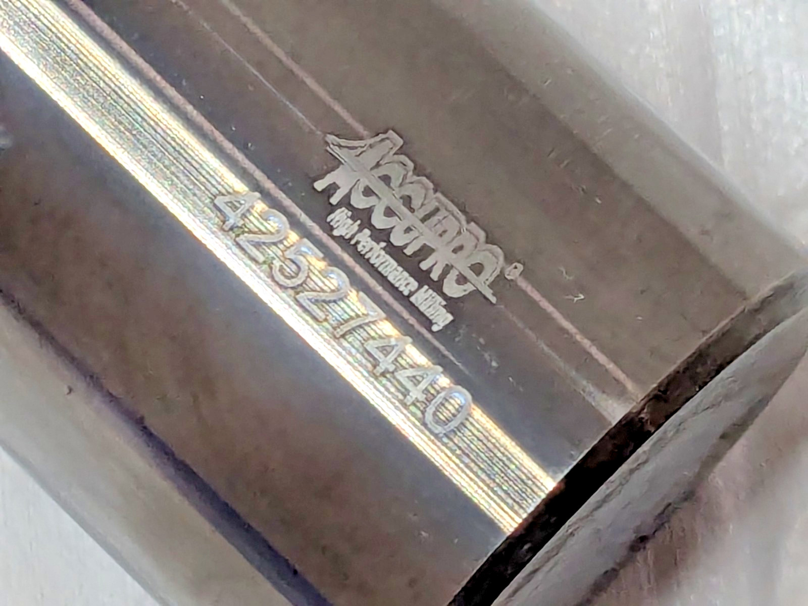 Accupro Carbide Square End Mill 1-1/4″ X 1-1/4″ X 5″ X 7-1/2″ 7FL 42527440
