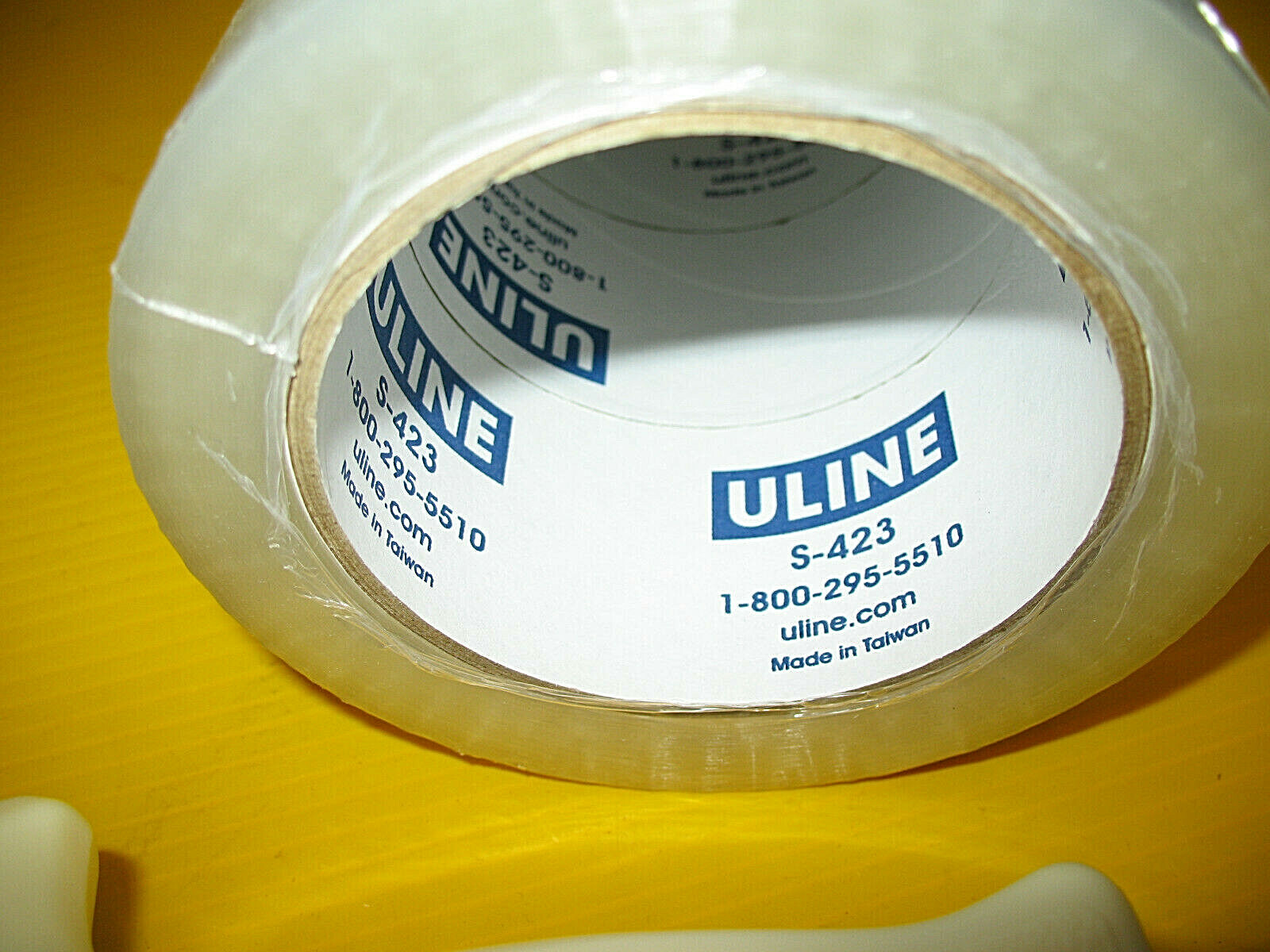 6 Rolls ULINE S-423 Industrial Tape 2″ x 110 yds -2 Mil, Clear & Tape Dispenser