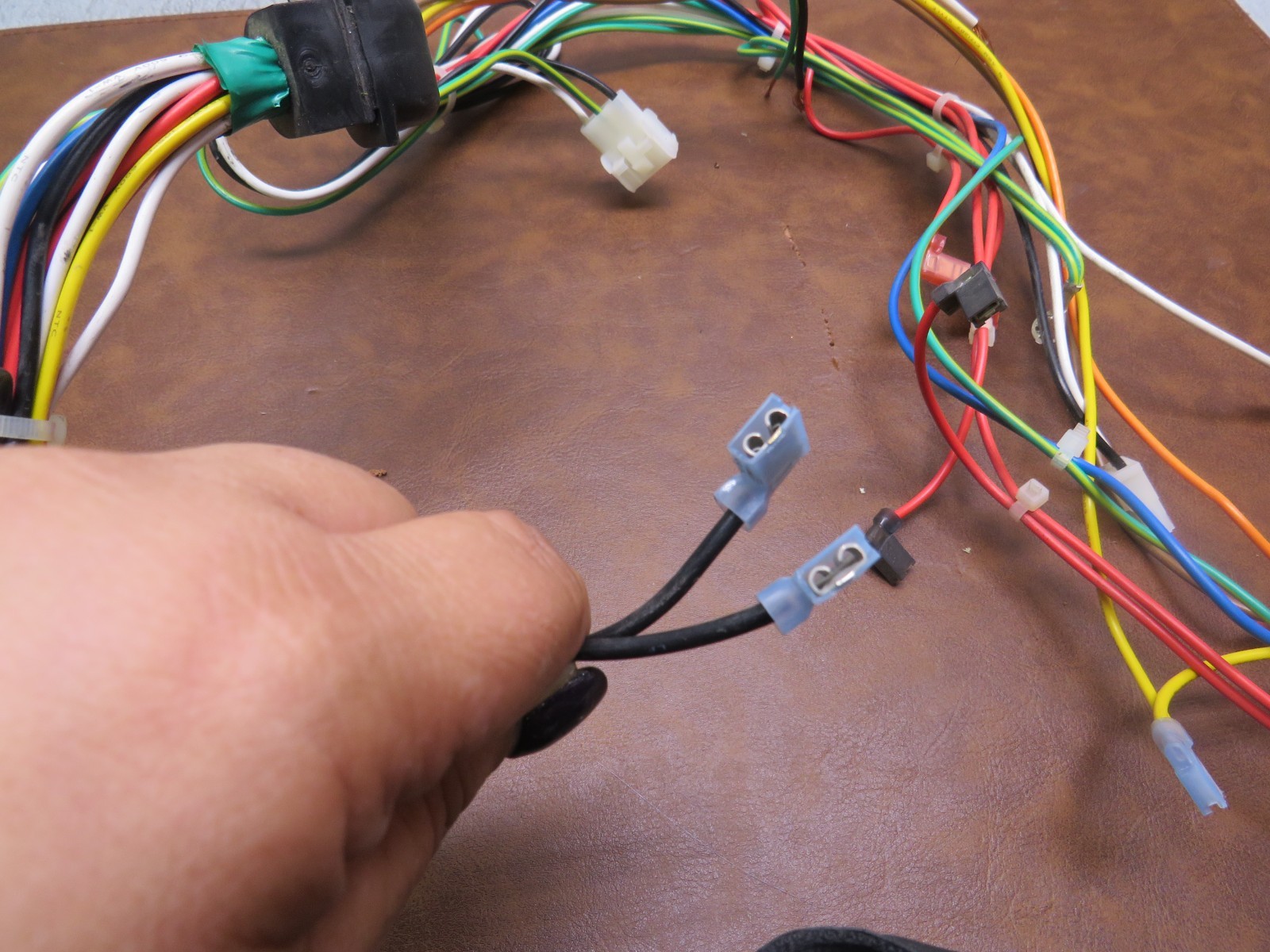 ICP/CARRIER FURNACE WIRING HARRNESS PT#337709-101 LOCATI 1-1-2-10-5
