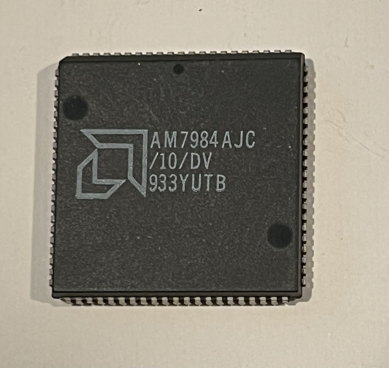 AMD • AM7984AJC/10-DV FDDI ENcoder DECoder (ENDEC) PLCC-84 • NOS • Malaysia