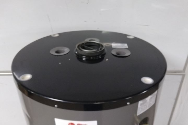 Rheem-Ruud G75-75N-3 73 Gal Tank Capacity Commercial Gas Water Heater