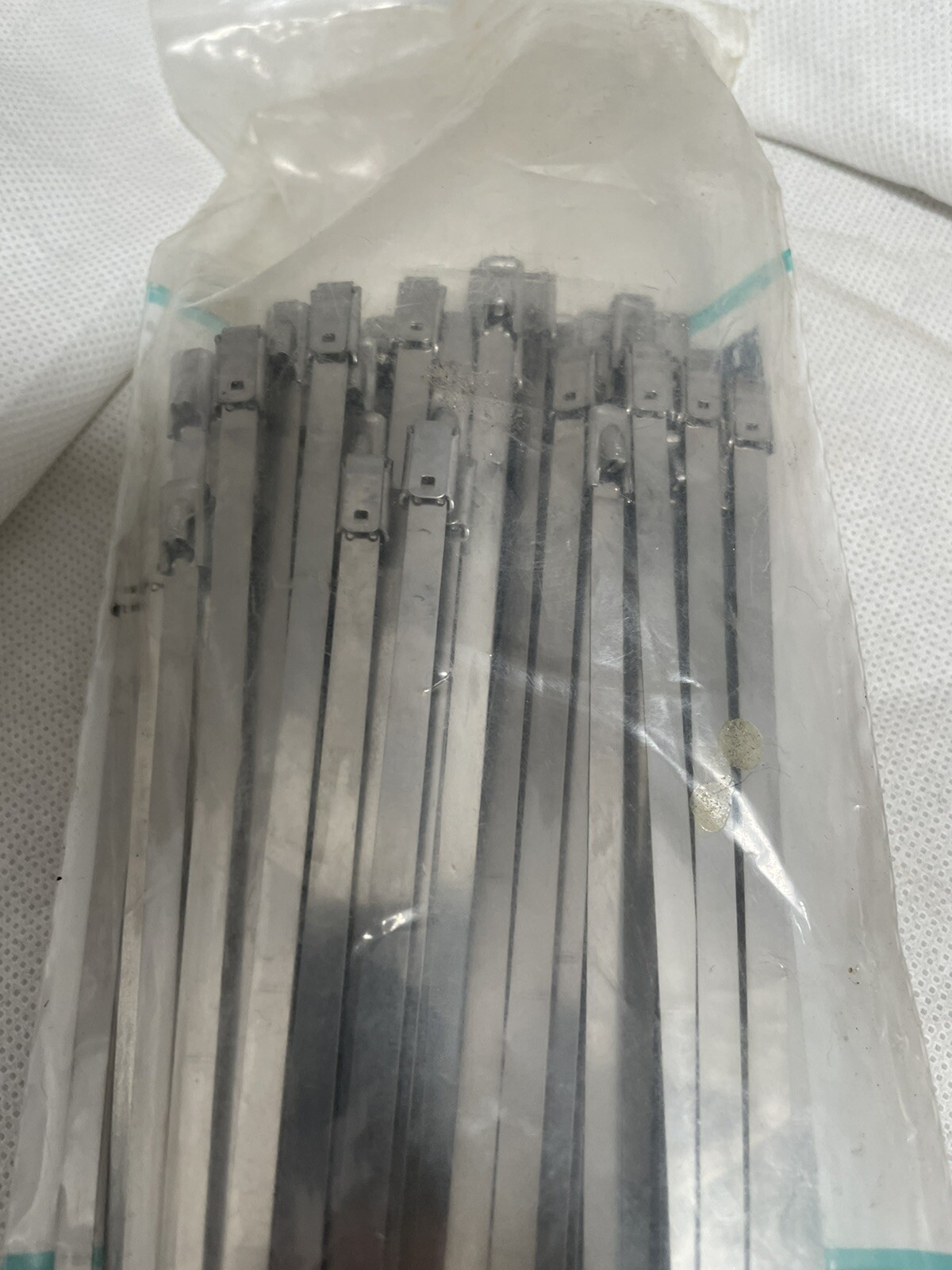 Qty 100 Panduit MRT4S-C4 18.5″ L, 0.18″ W, Stainless Steel Cable Tie,