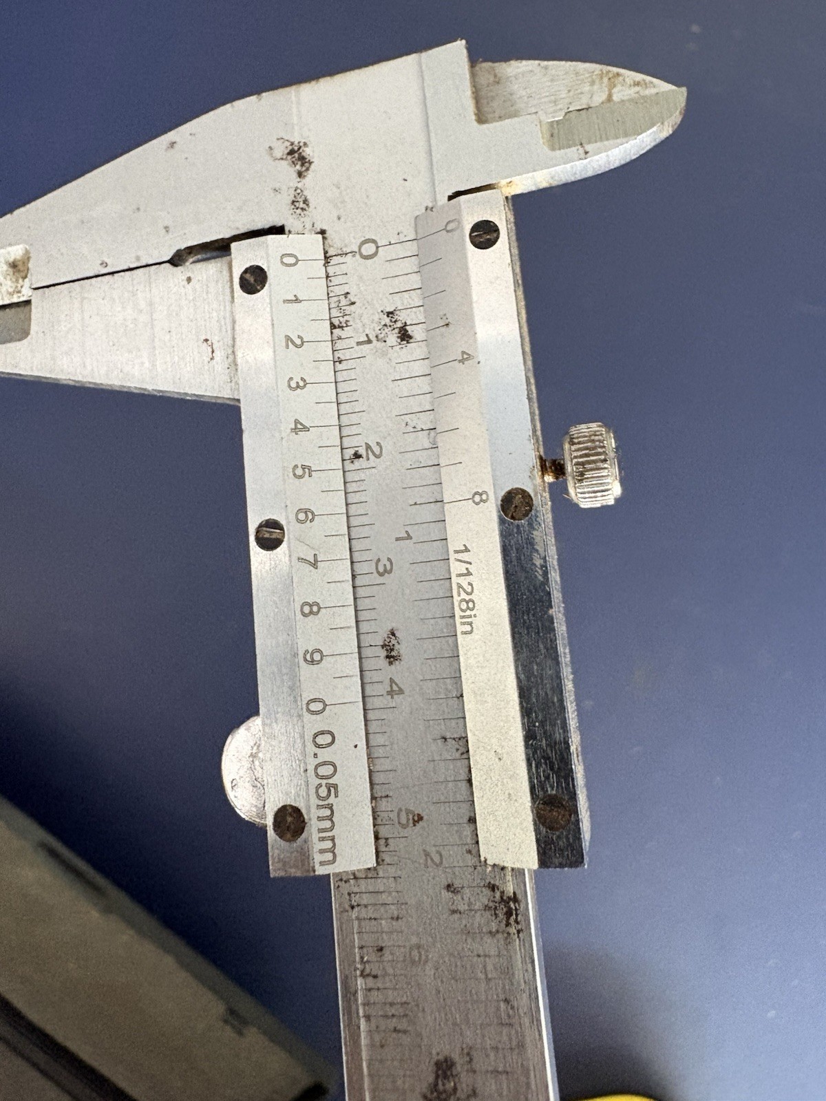 Vernier Caliper Measuring Tool 6 in Max, 0.05 mm Graduation w/ Case