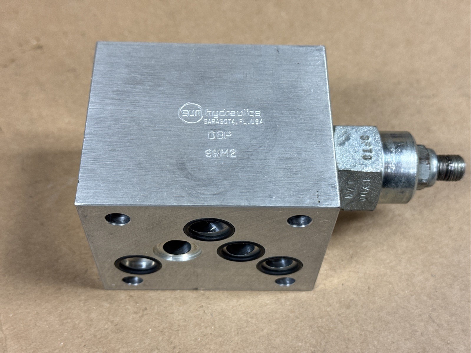 SUN HYDRAULICS DBP Hydraulic Manifold w/ FXDA LAN 3.0 GPM Cartridge Valve
