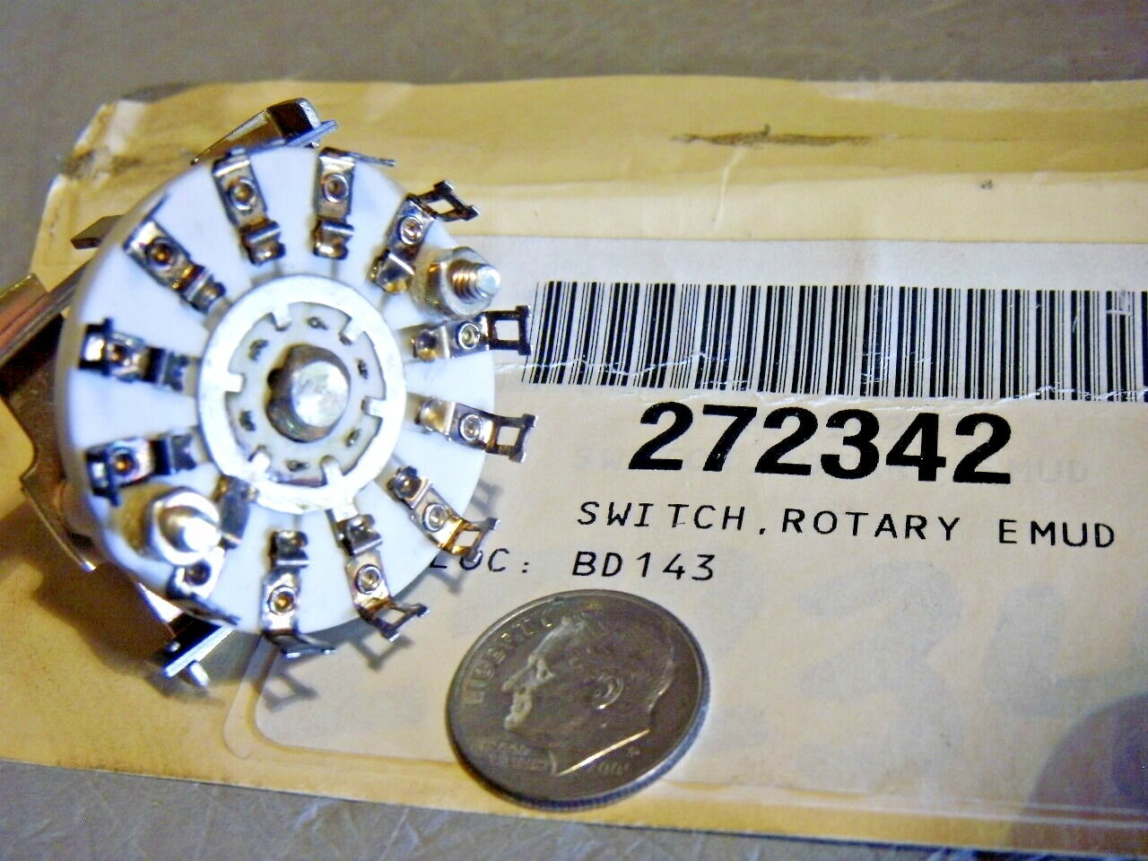 CRL Rotary Switch SPDT Ceramic 2 Position 1.29″ Diameter Base