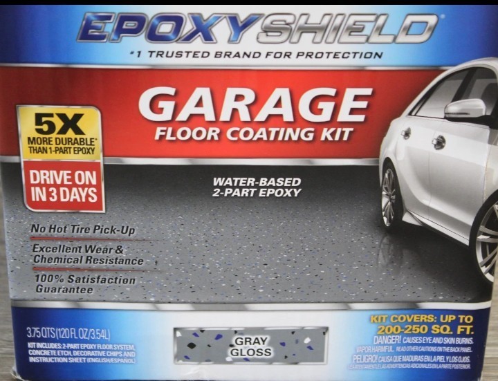 Rust-Oleum Epoxy Shield Garage Floor Coating – Gloss Gray, 1 Car