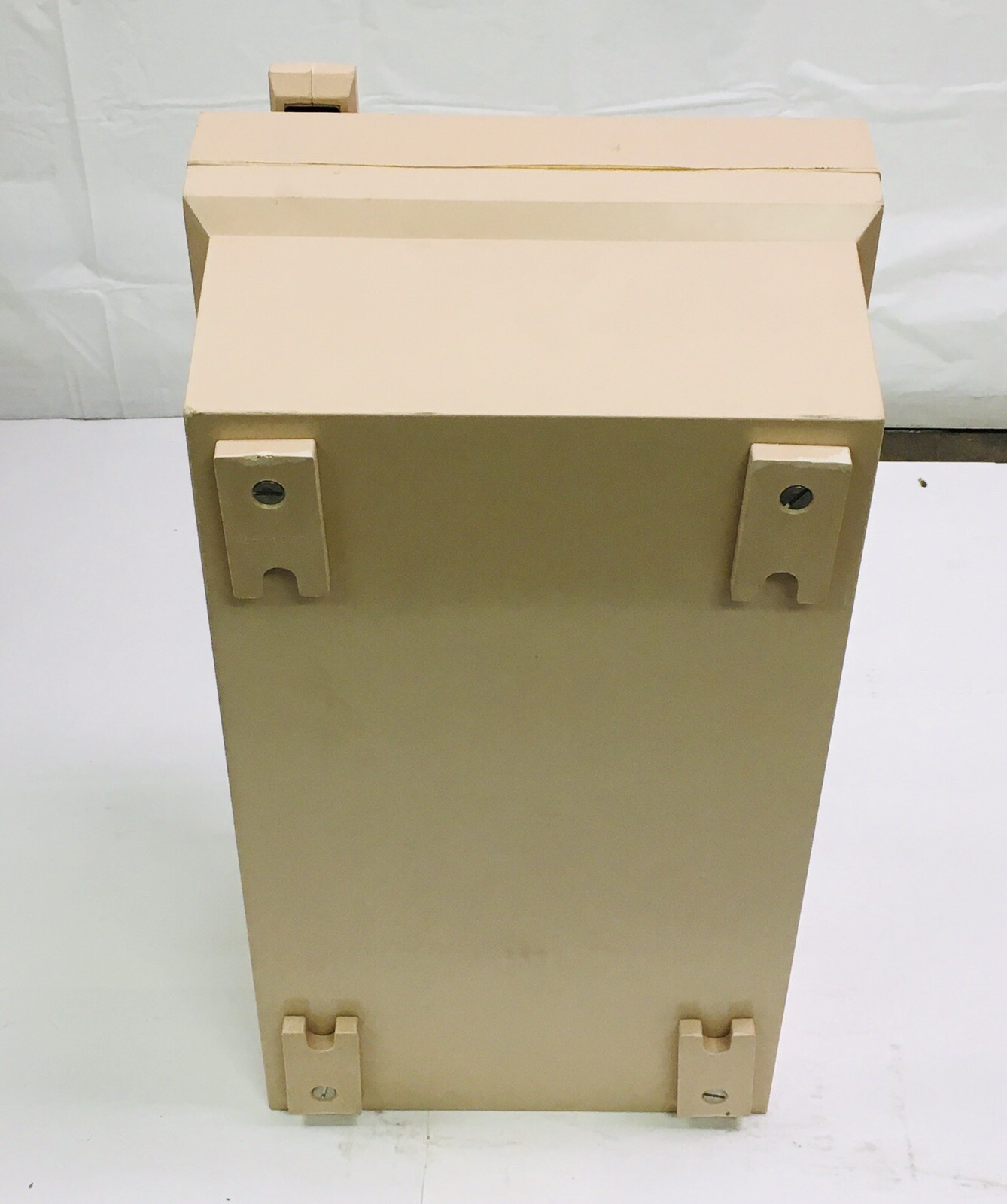 CROUSE HINDS NCB1018F-WT50EB22 50 AMP NCB SERIES CIRCUIT BREAKER ENCLOSURE !NEW!